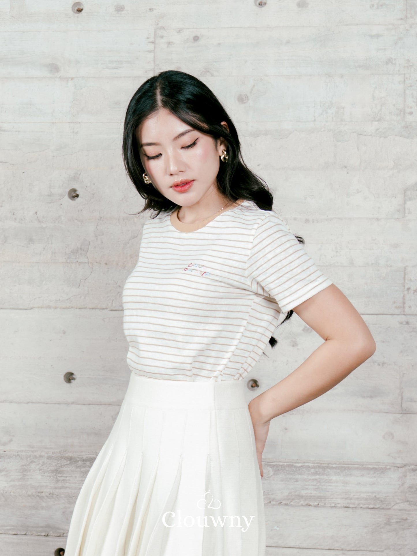 Love Stripes Tshirt - Khaki