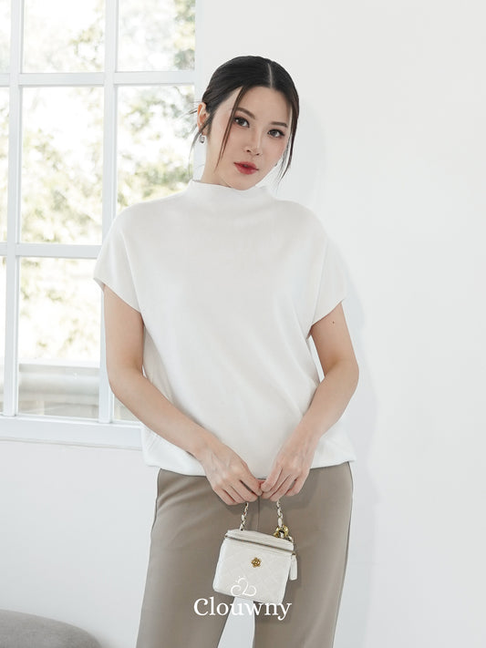 Semi Turtle Top - White