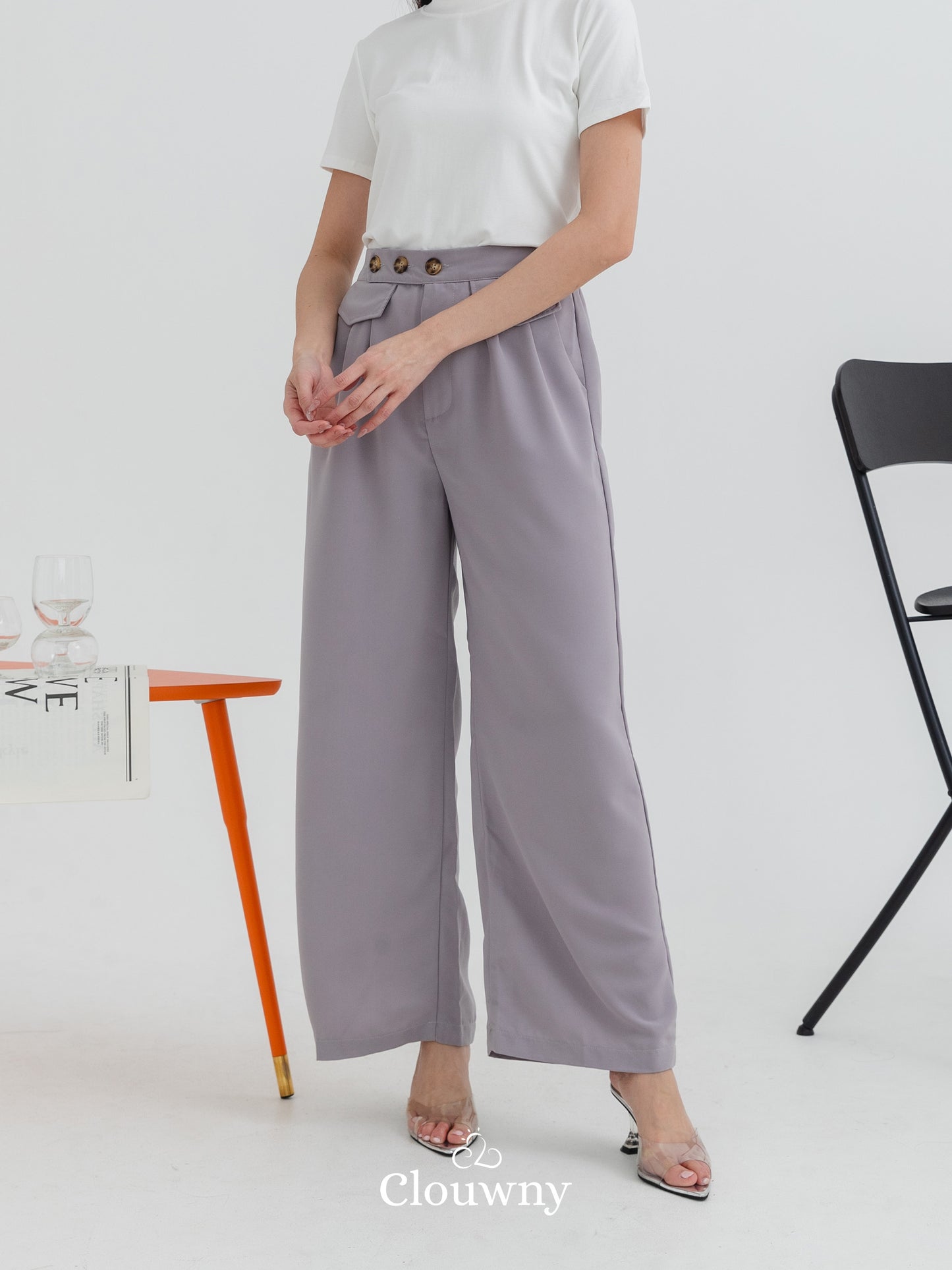 Quin Three Button Pants - Light Grey