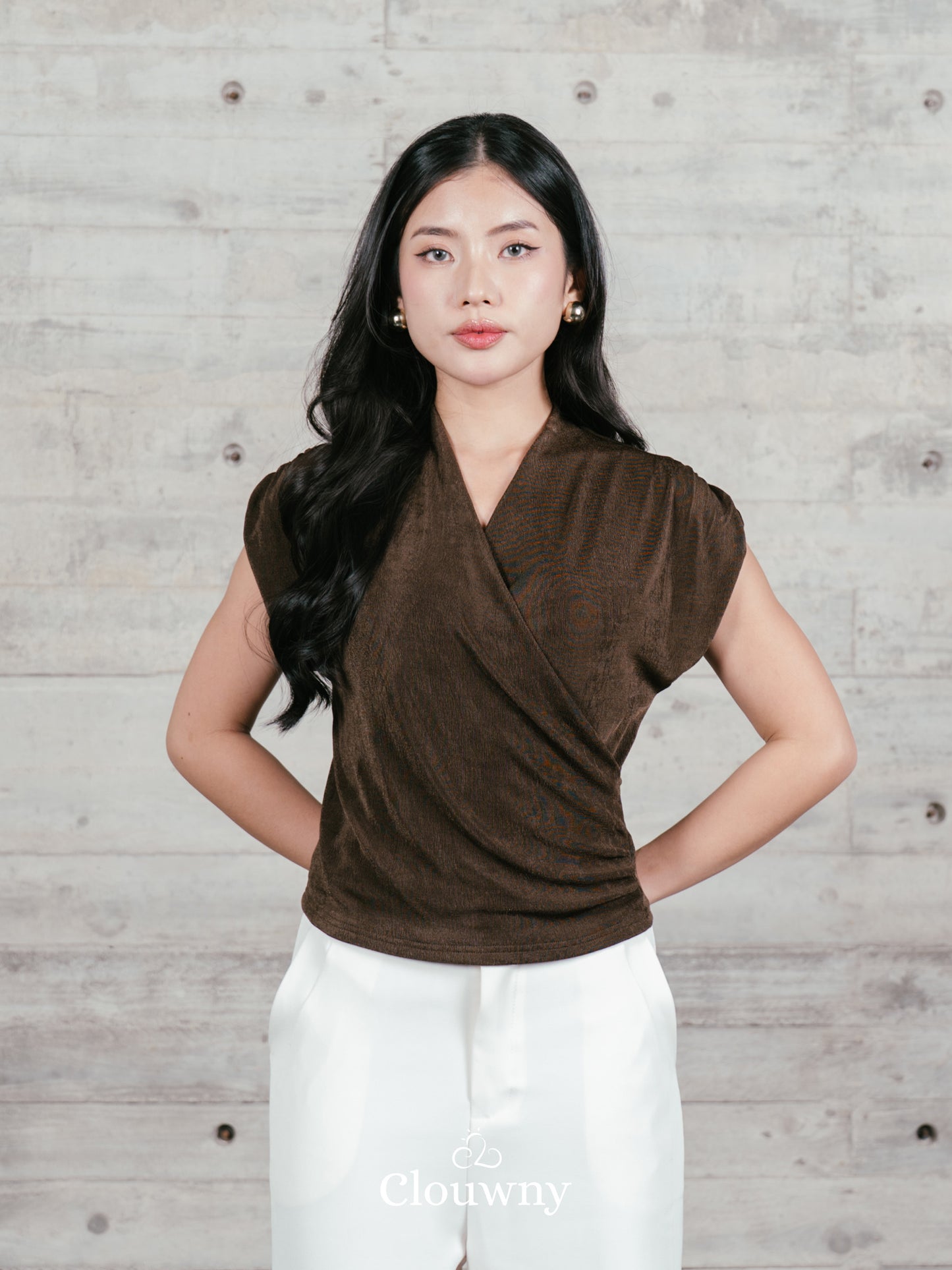 Gemi Vneck Knit Top - Coffee