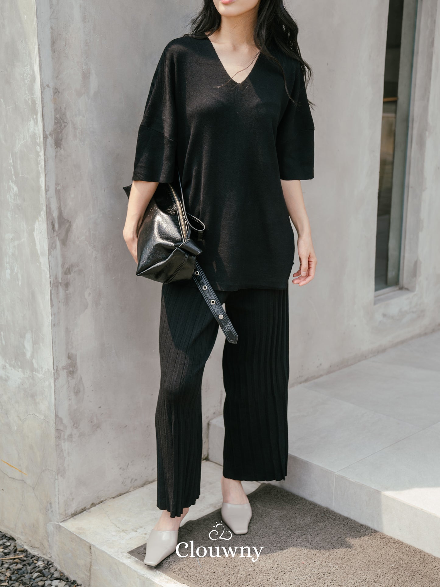 Set Vneck Lyra - Hitam