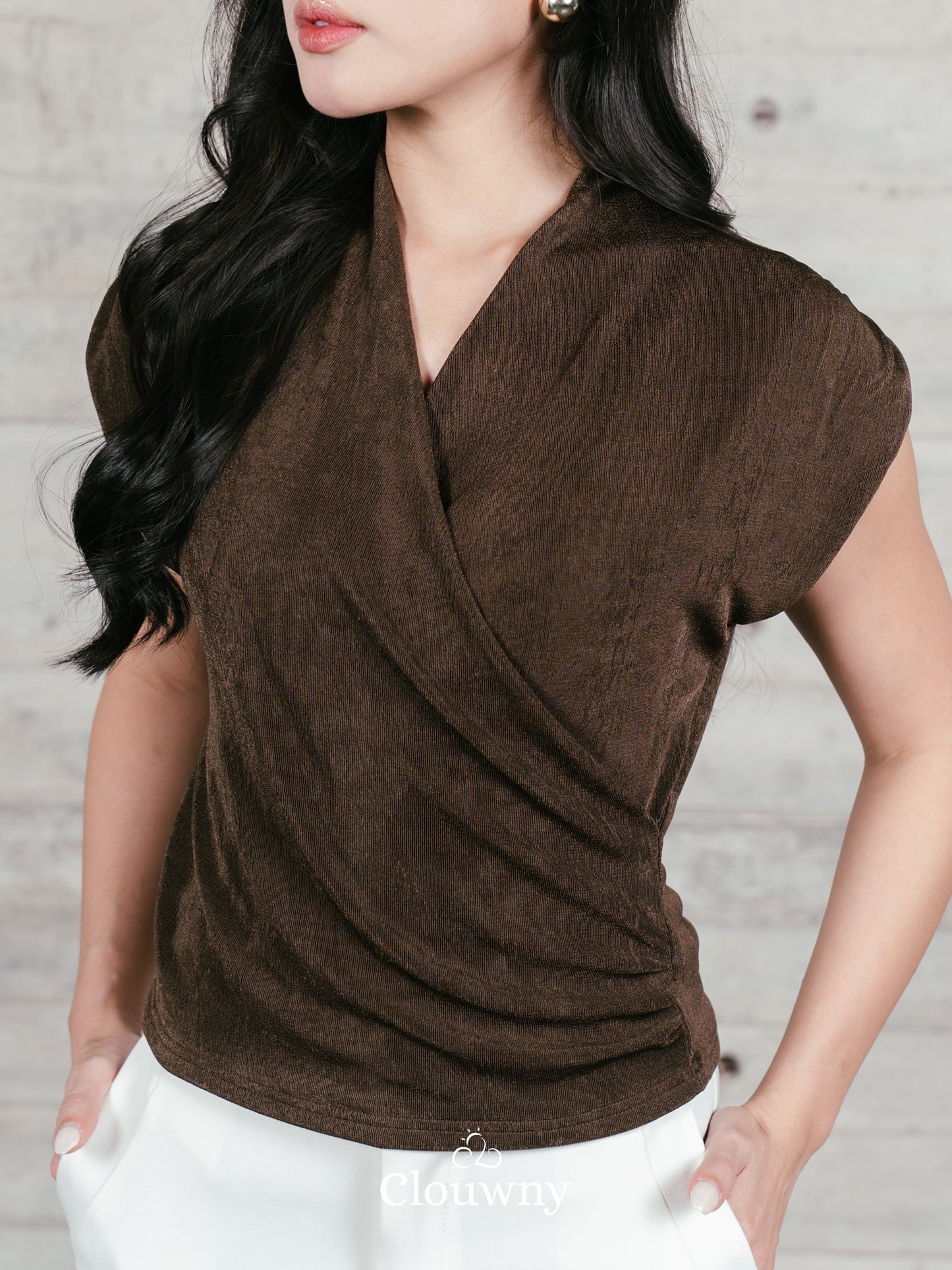 Gemi Vneck Knit Top - Coffee