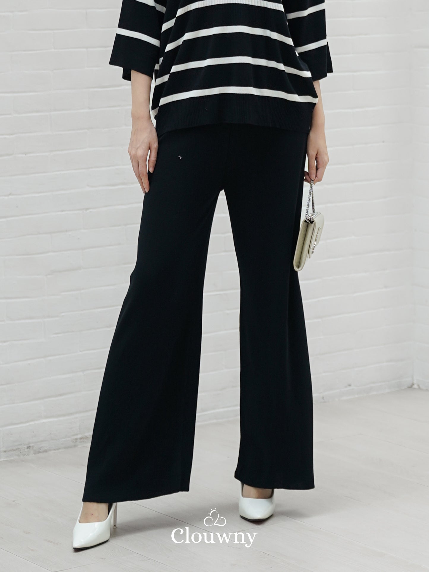 Set Garis Natasya - Hitam