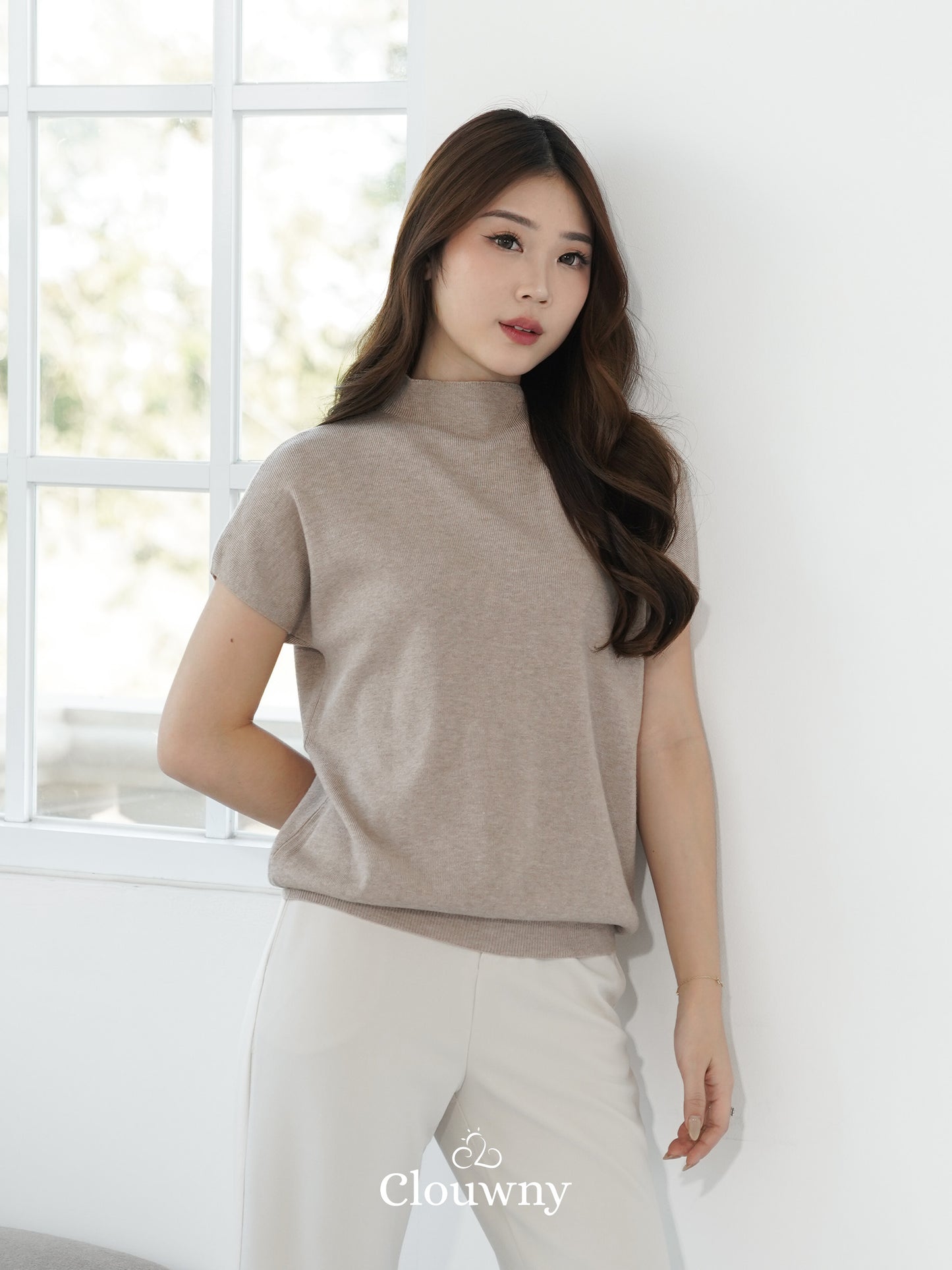 Semi Turtle Top - Beige