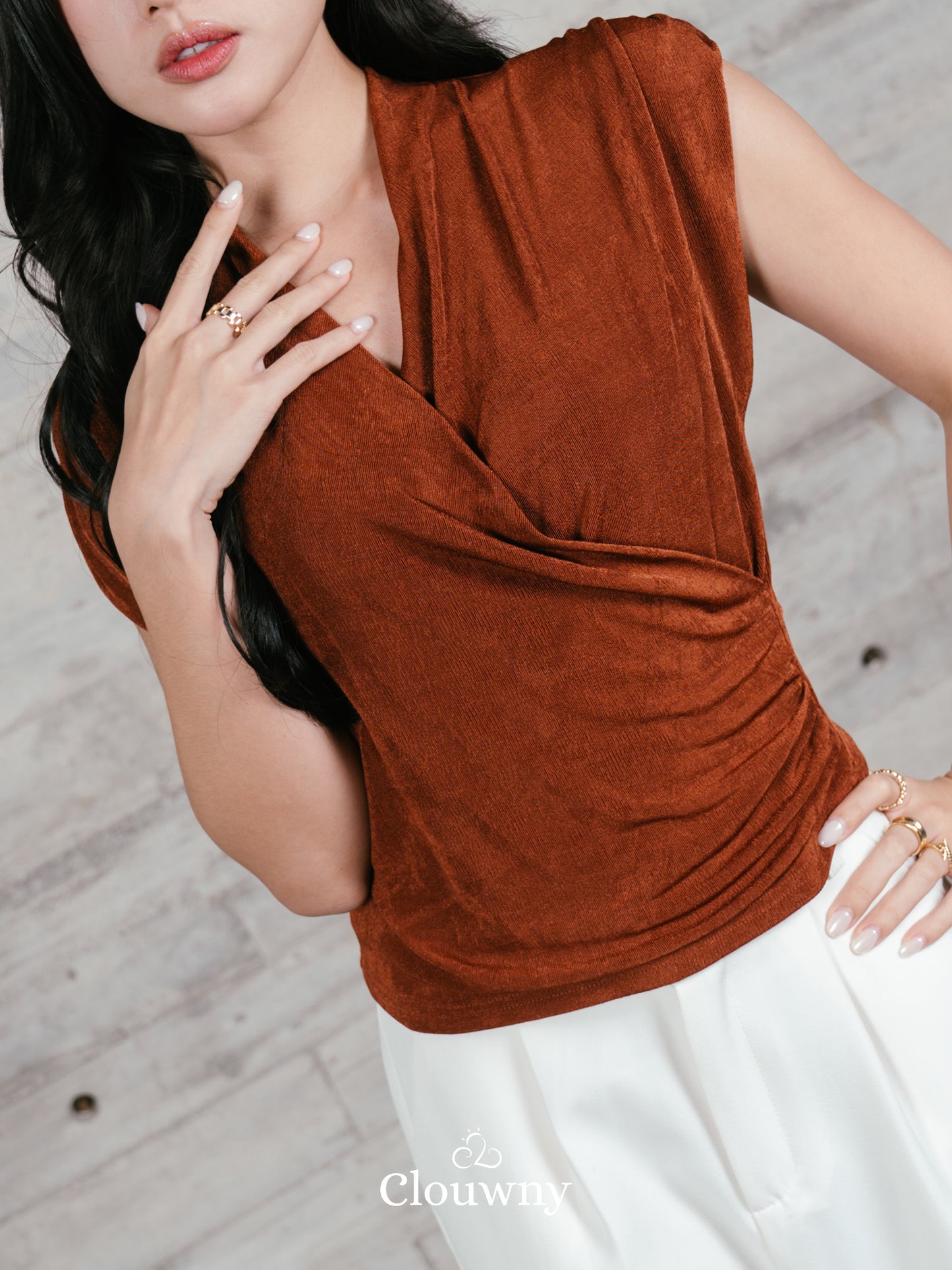 Gemi Vneck Knit Top - Brick