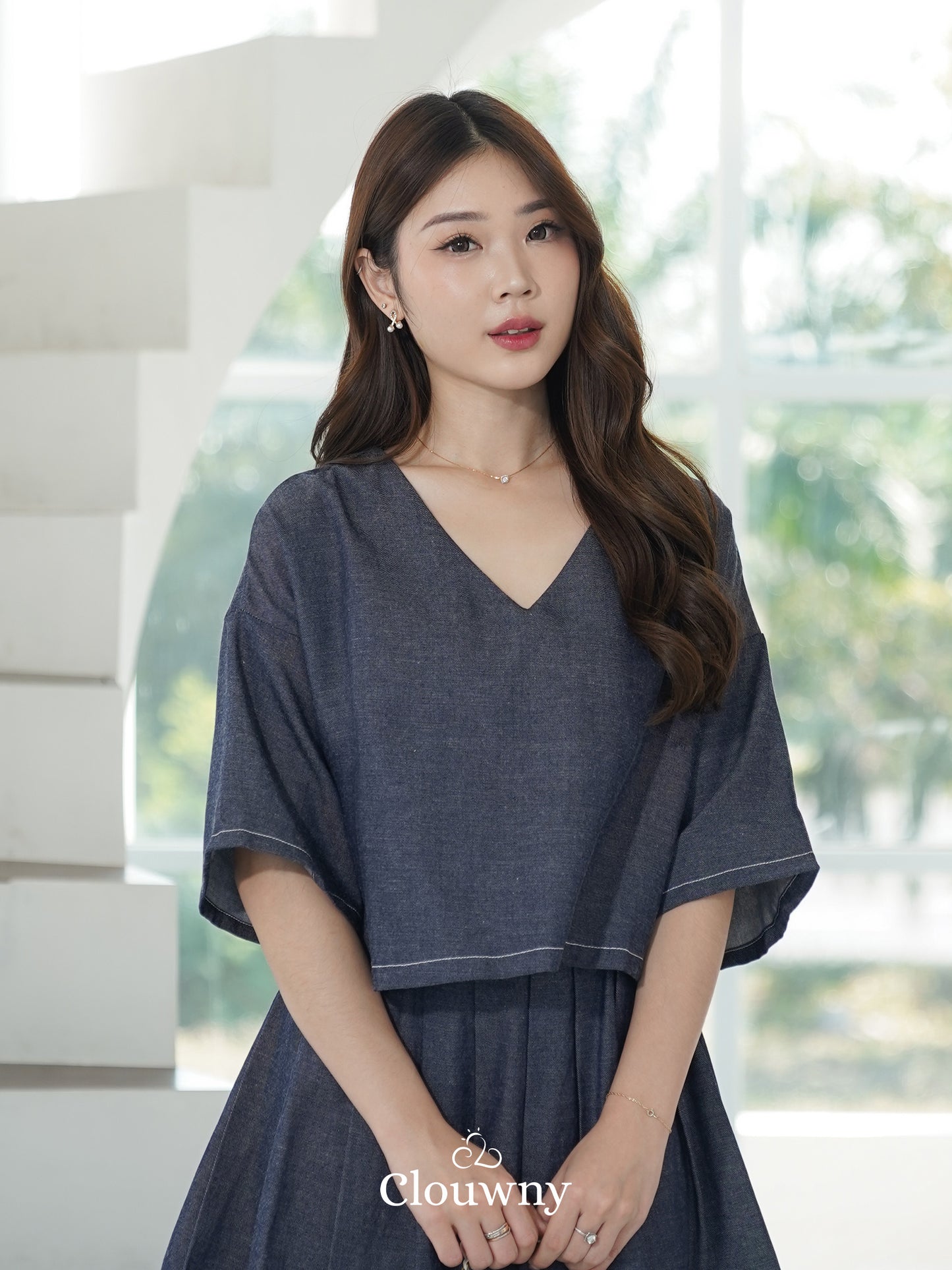 Hansen Vneck Blouse - Navy
