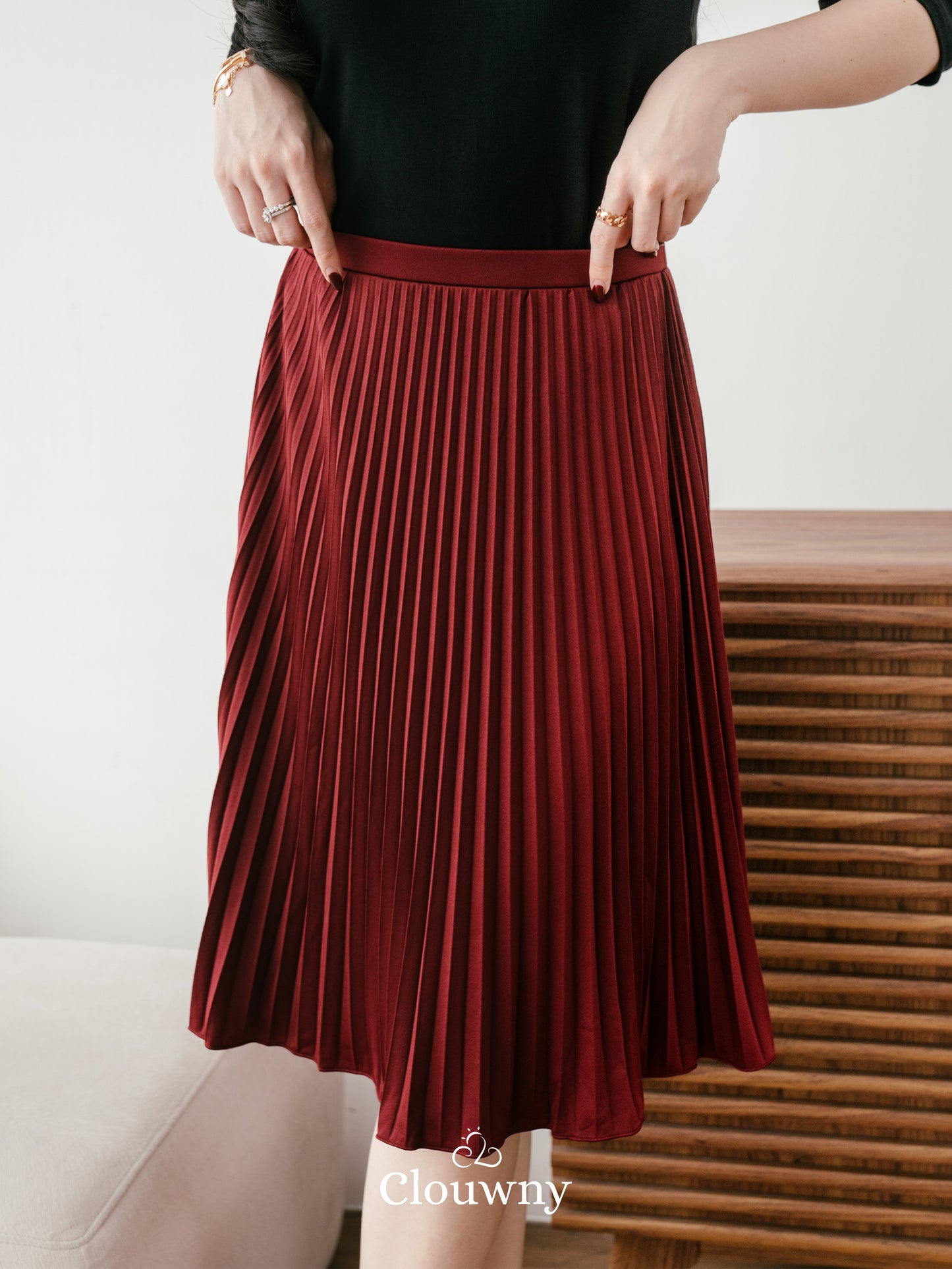 Vamos Midi Pleats Skirt - Maroon