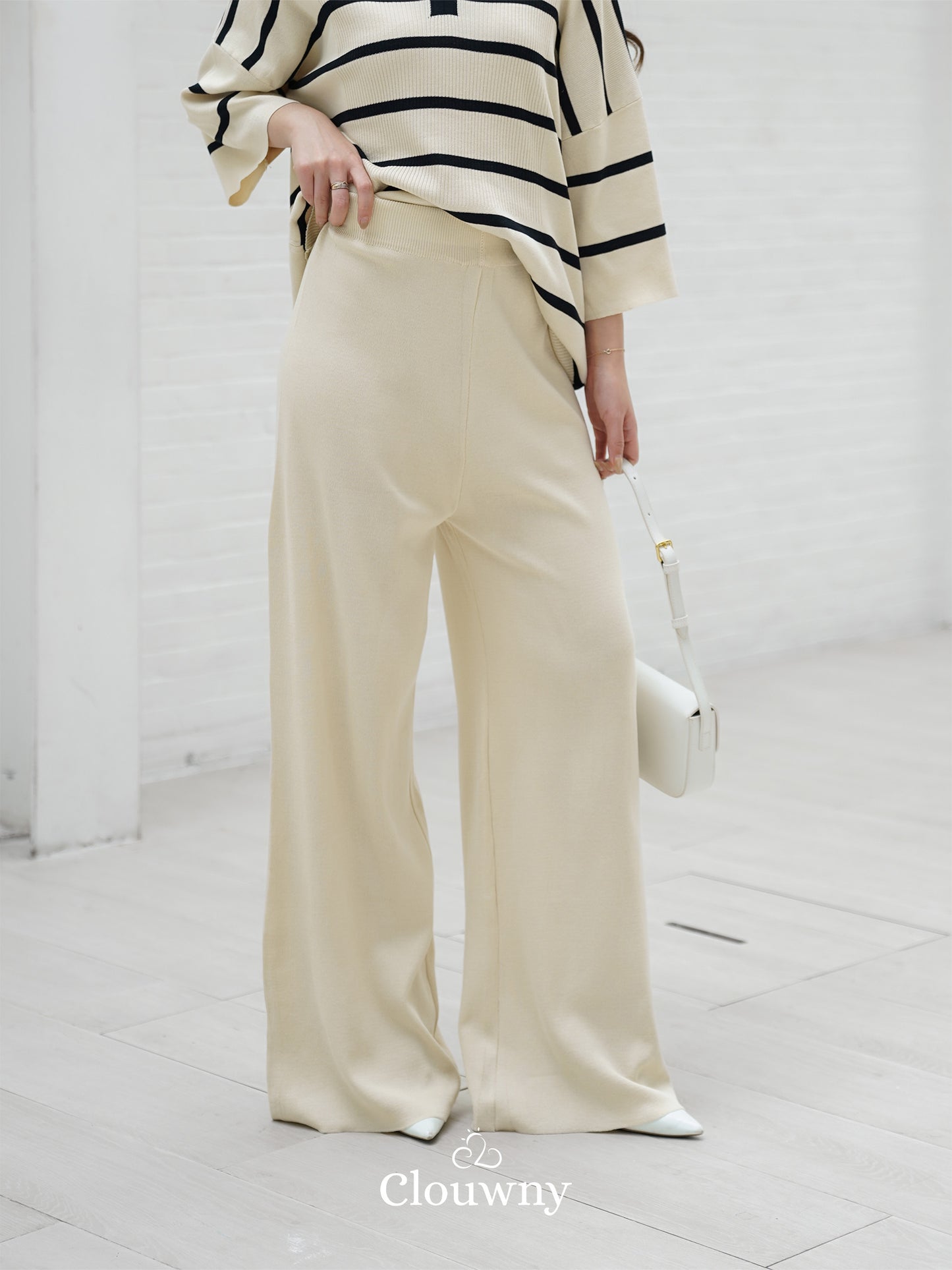Set Garis Natasya - Krem
