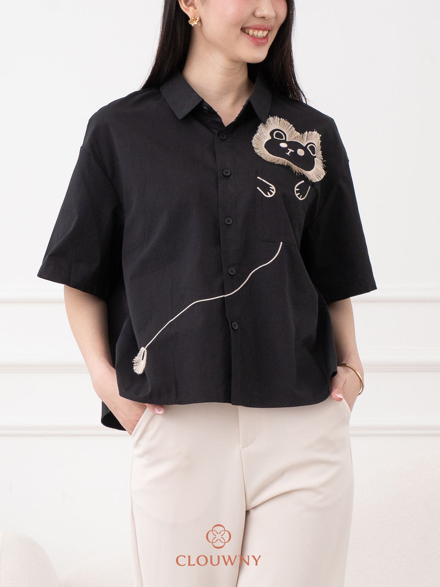 Lion Embroidery Shirt - Black