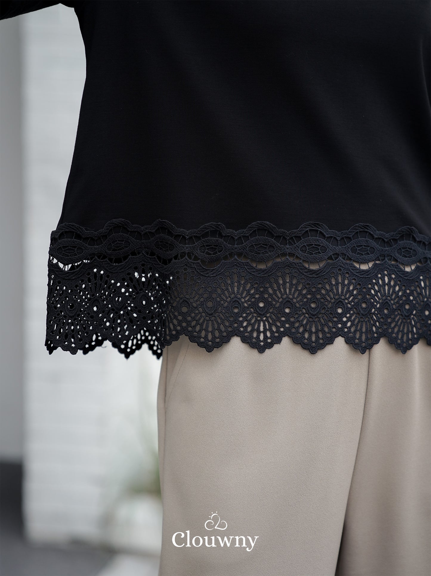 Megan Pearl Blouse - Black