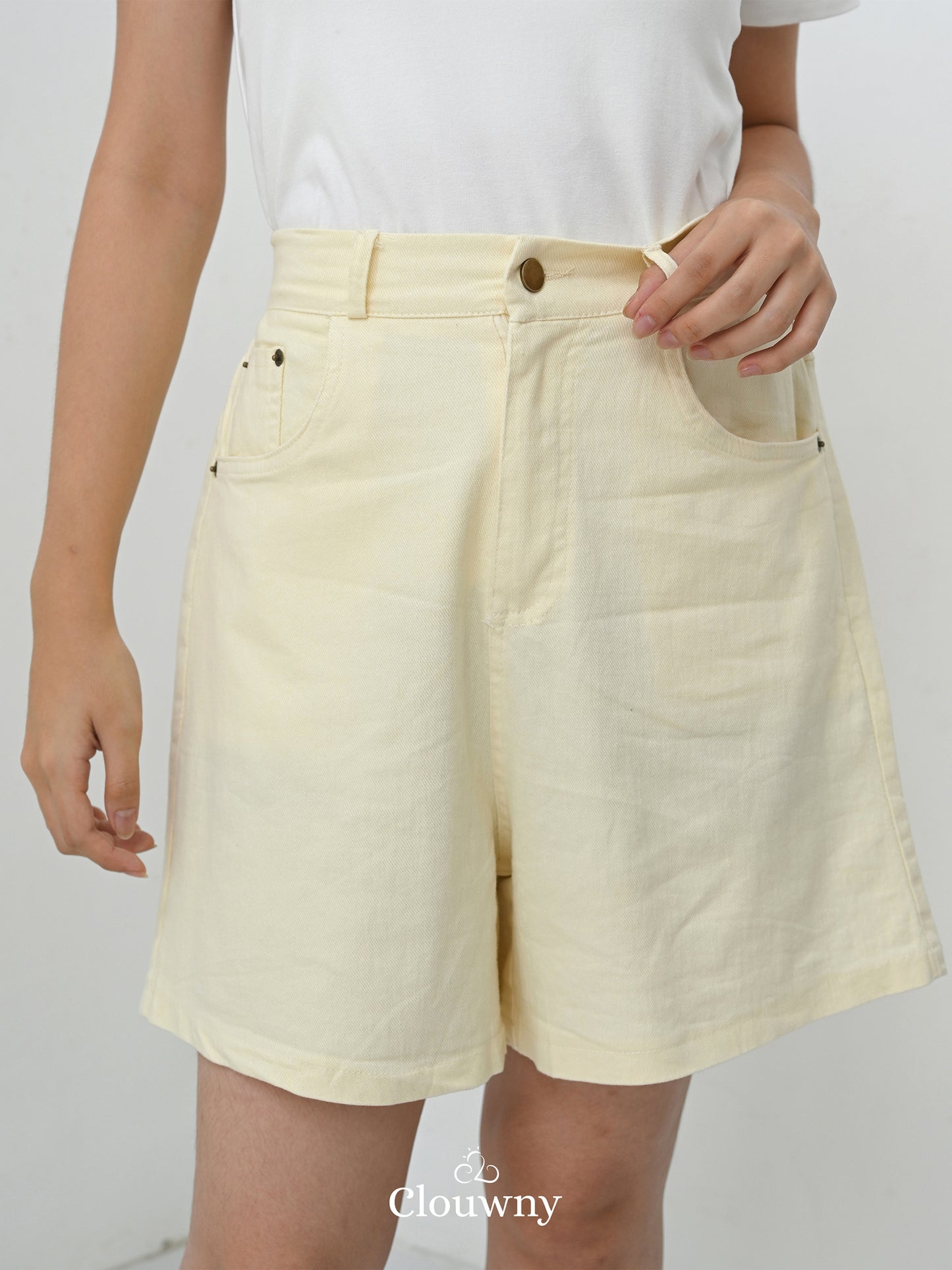 Key Denim Short Pants - Cream