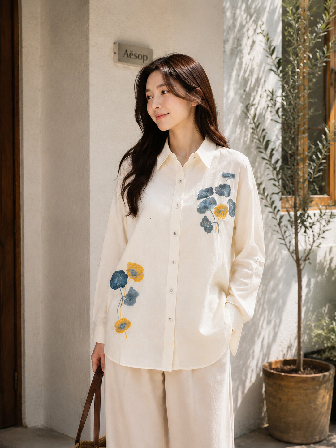 Elpha Flower Cotton Longsleeve - White