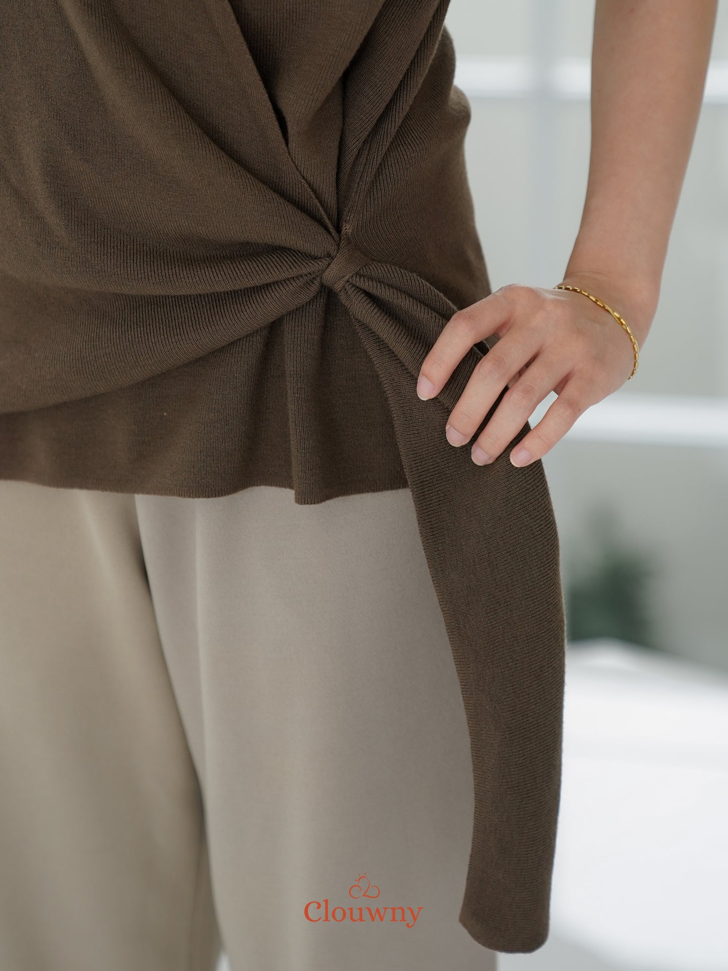 Yala Bow Knit Top - Coffee