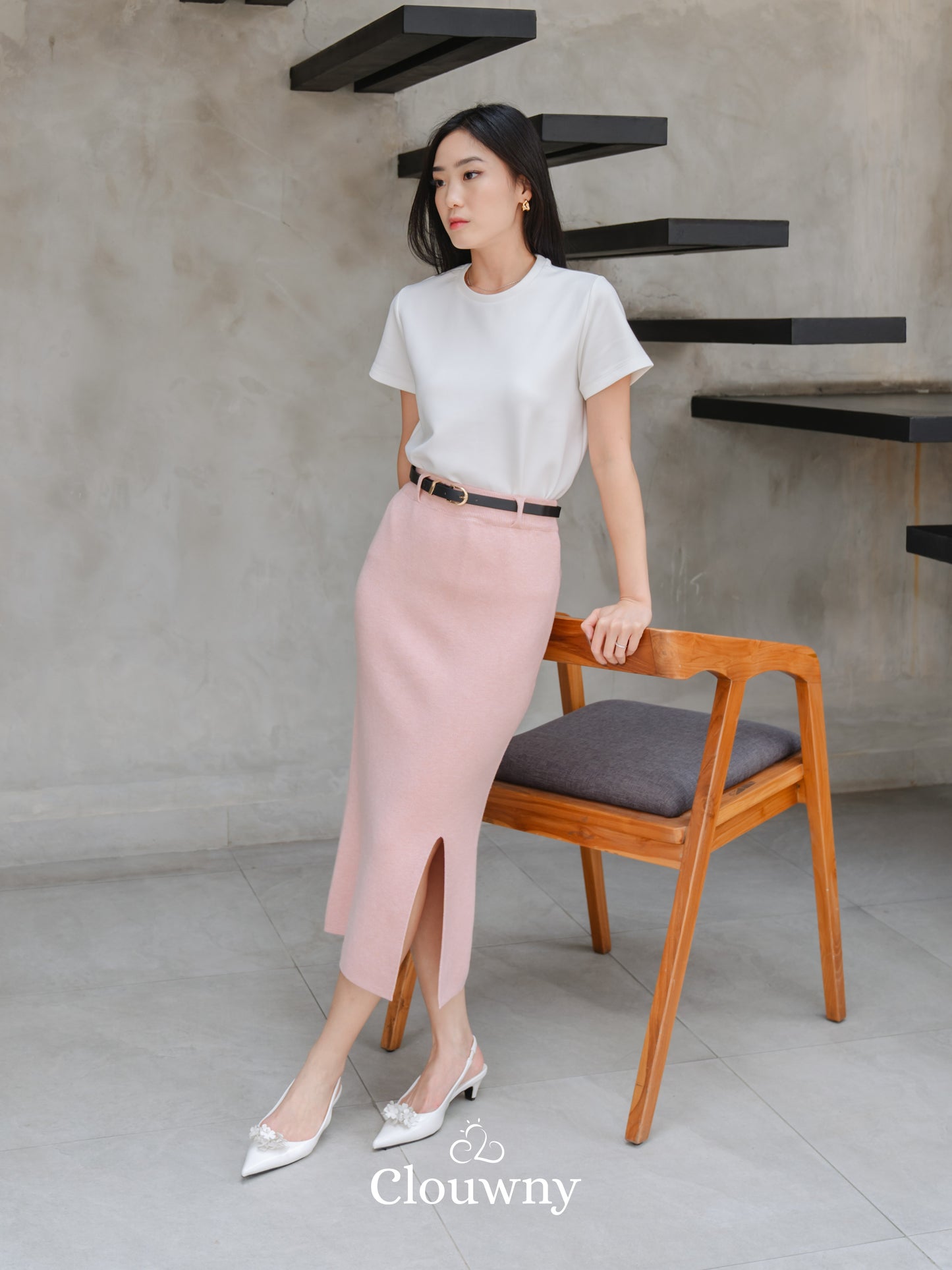 Editor Slit Skirt - Pink