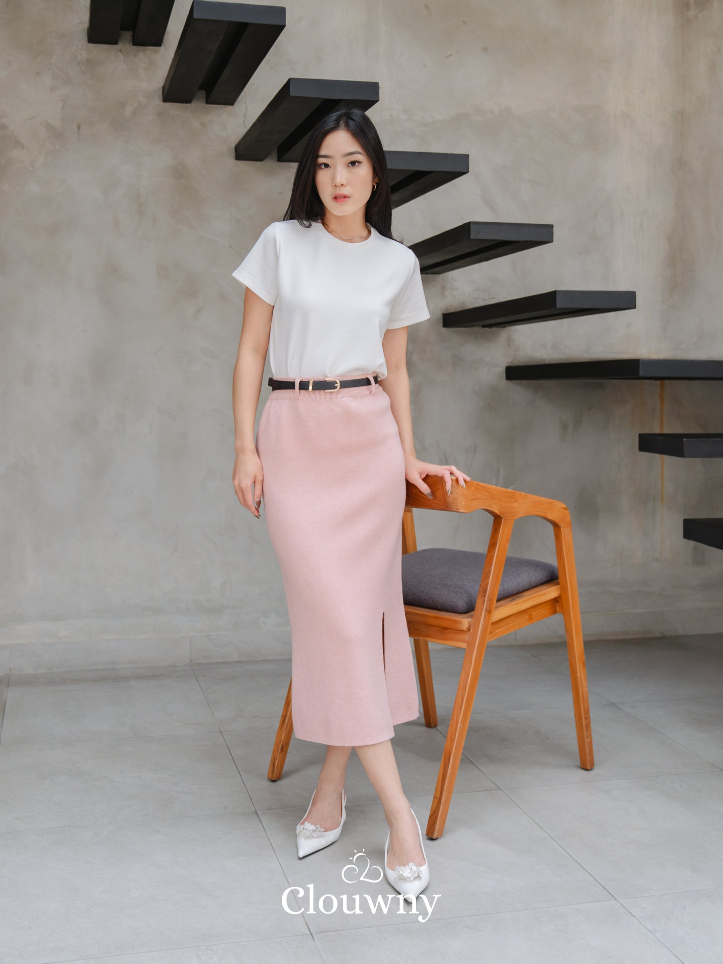 Editor Slit Skirt - Pink