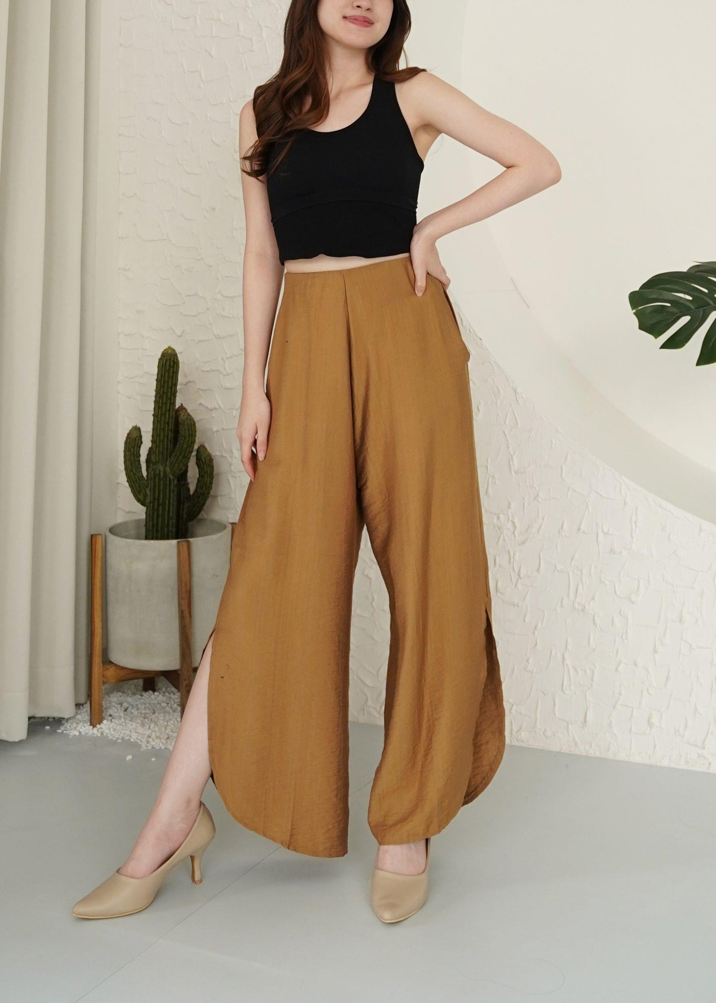 Celana Cullotes Joy Slit - Karamel