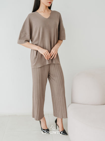 Lyra Vneck Set - Beige