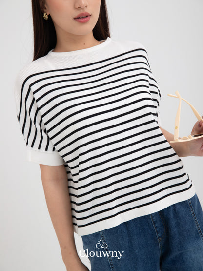 Max Stripes Batwing - White