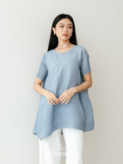 Celi Assymetric Pleats Top - Blue