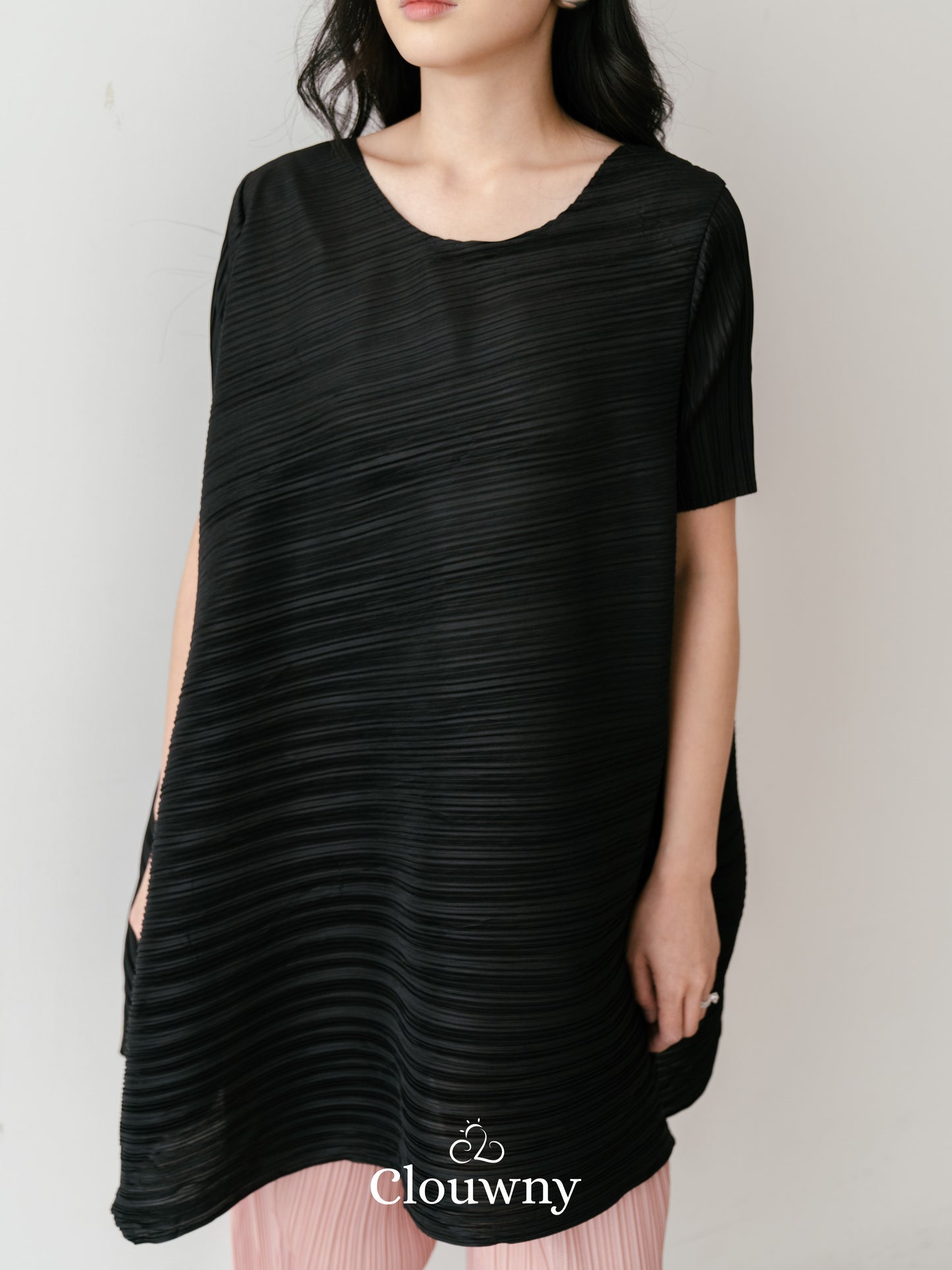 Celi Assymetric Pleats Top - Black