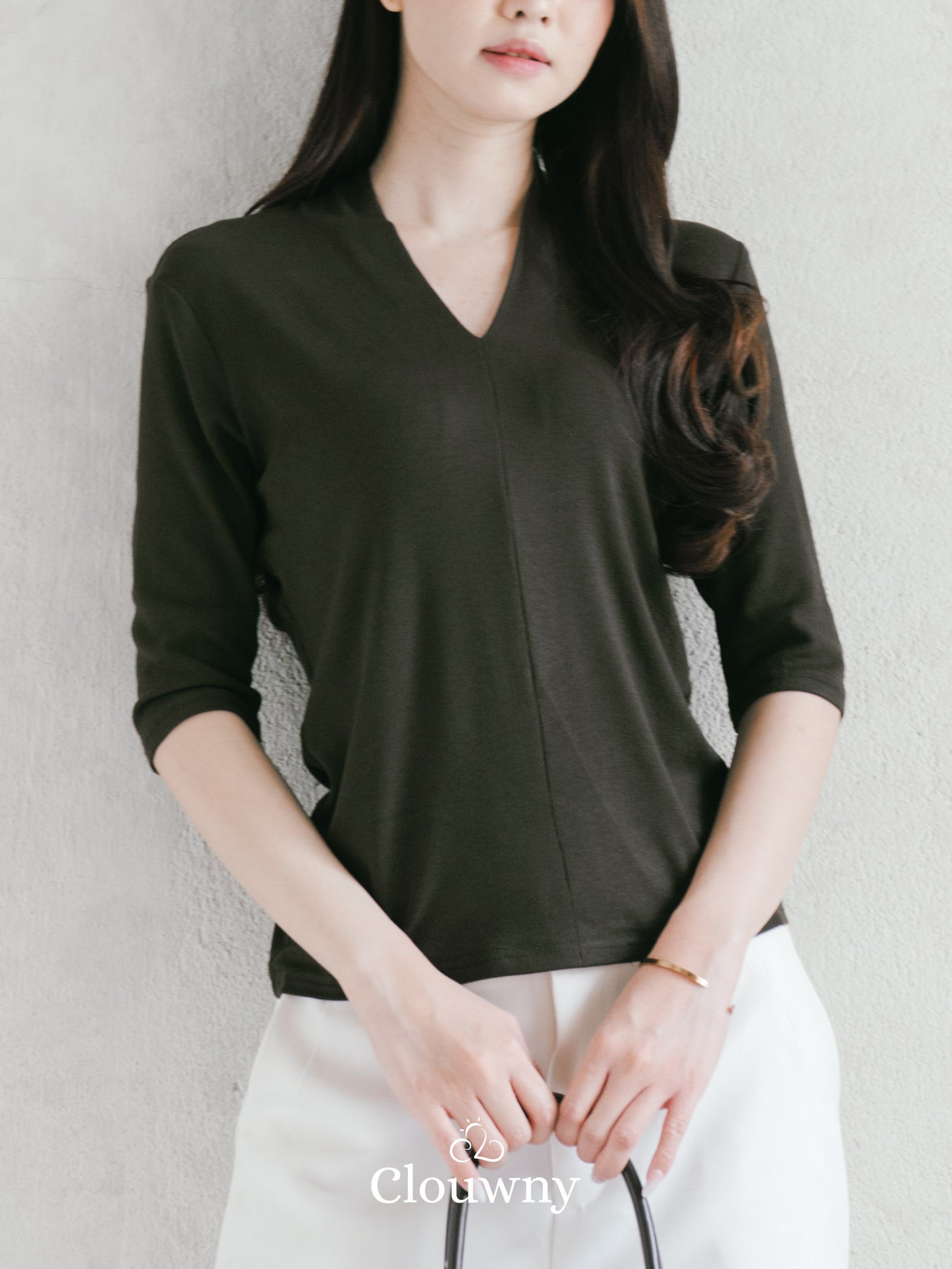 Elara Vneck Top - Coffee