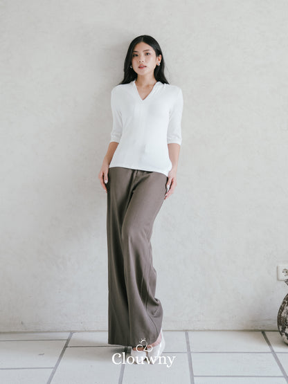 Elara Vneck Top - White