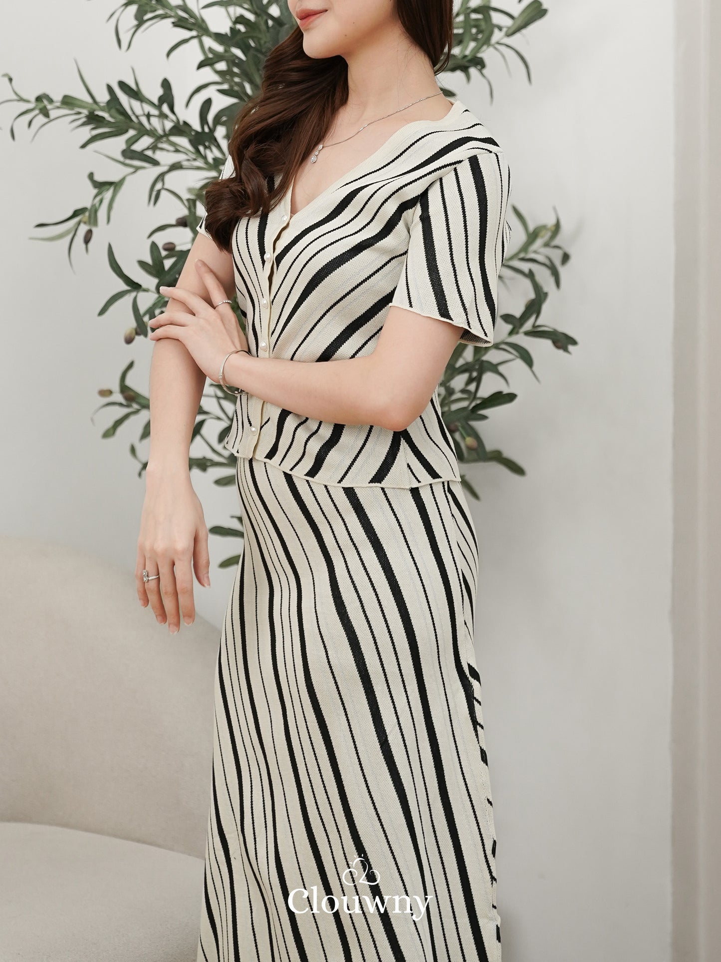 Espana Vneck Knit Set - Cream