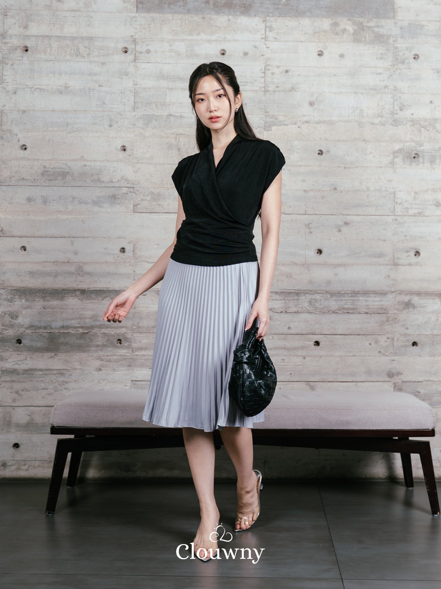 Gemi Vneck Knit Top - Black