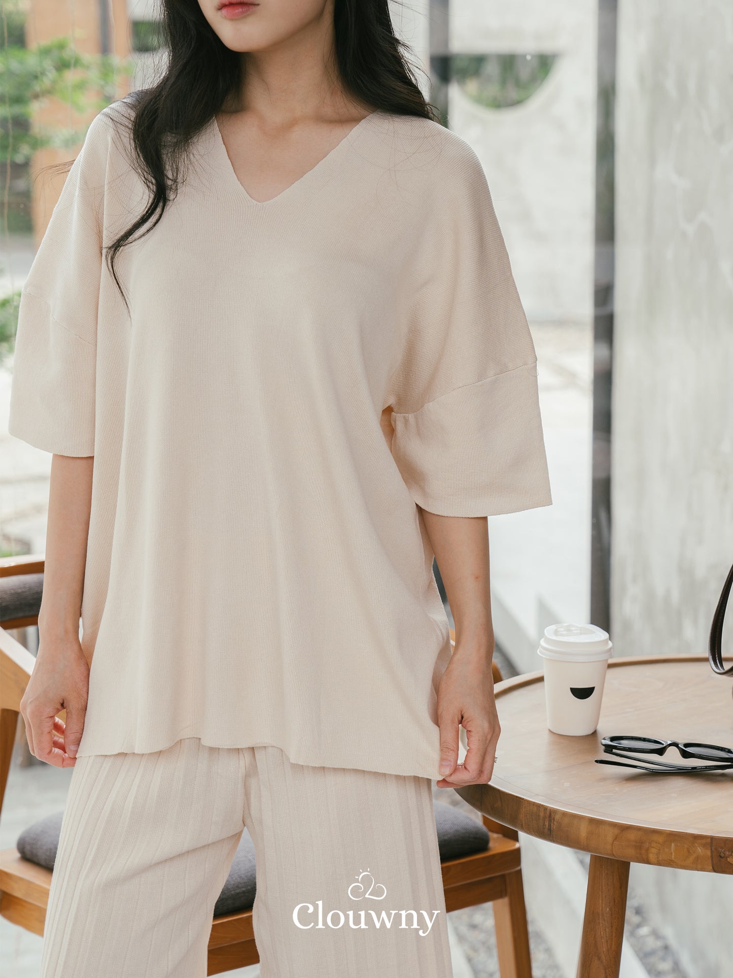 Lyra Vneck Set - Cream