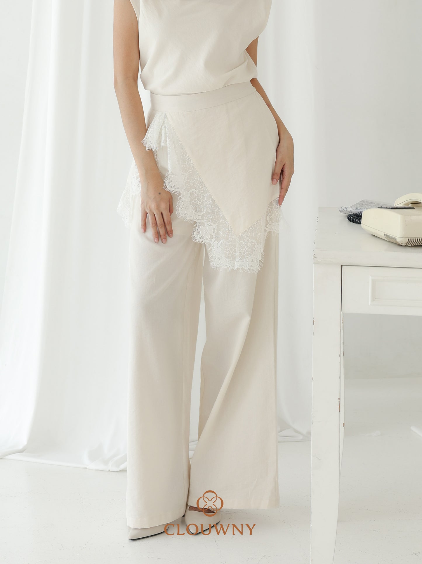 Mercy Lace Cullotes Pants - Broken White