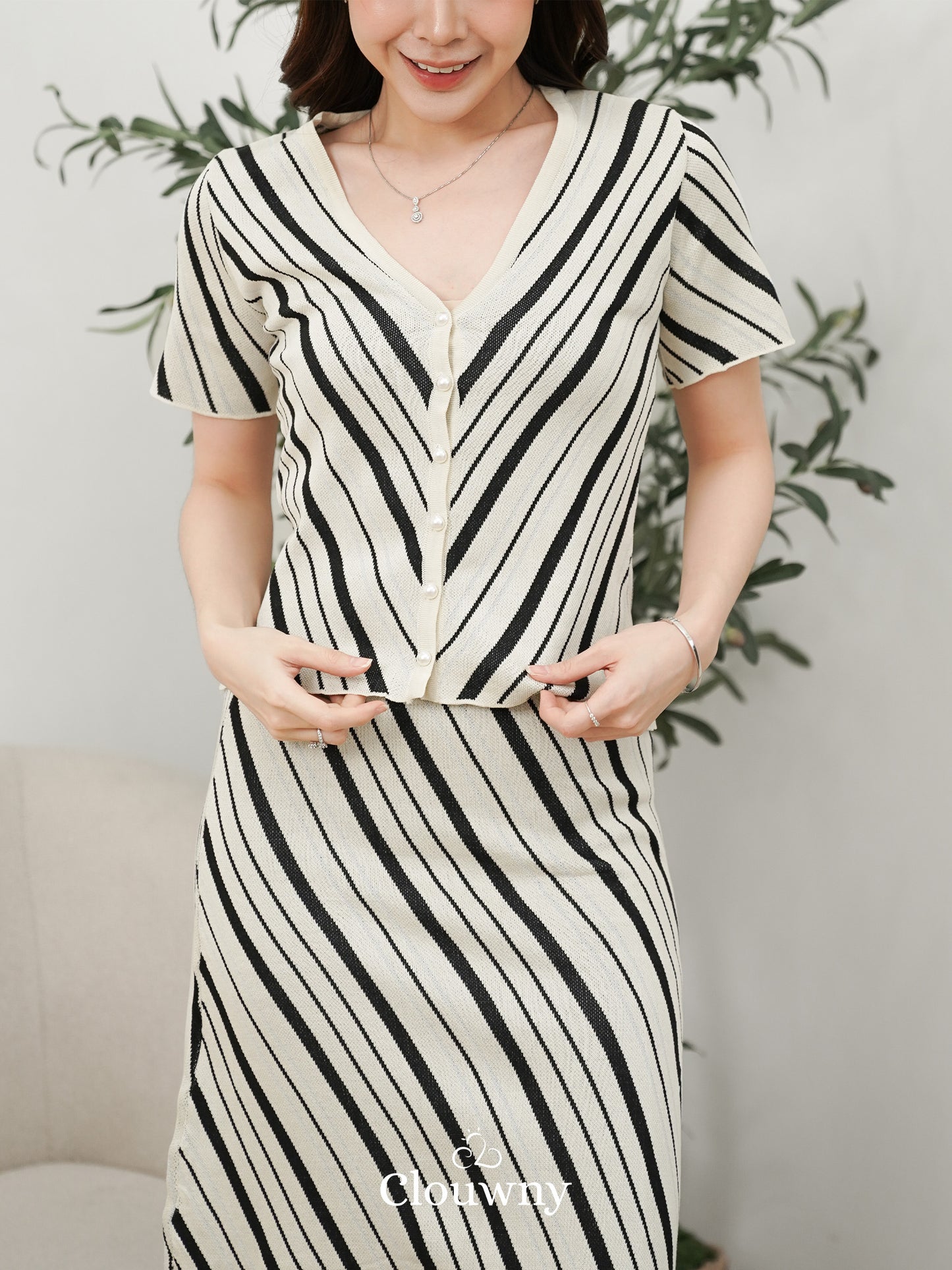 Espana Vneck Knit Set - Cream