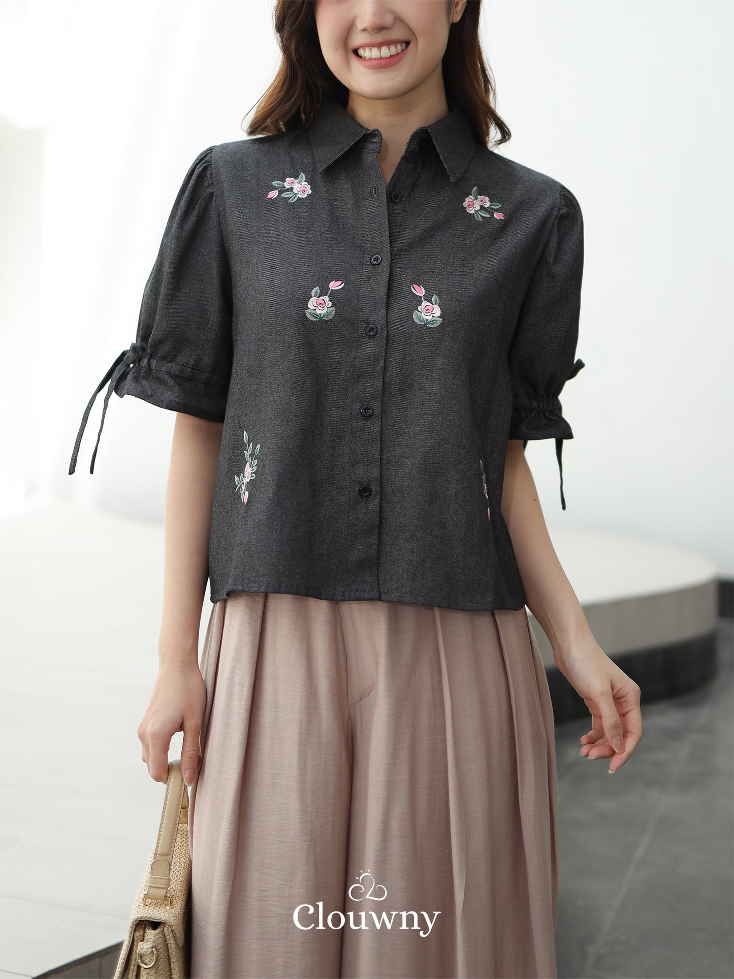 Vilna Embroidery Flower Shirt - Black