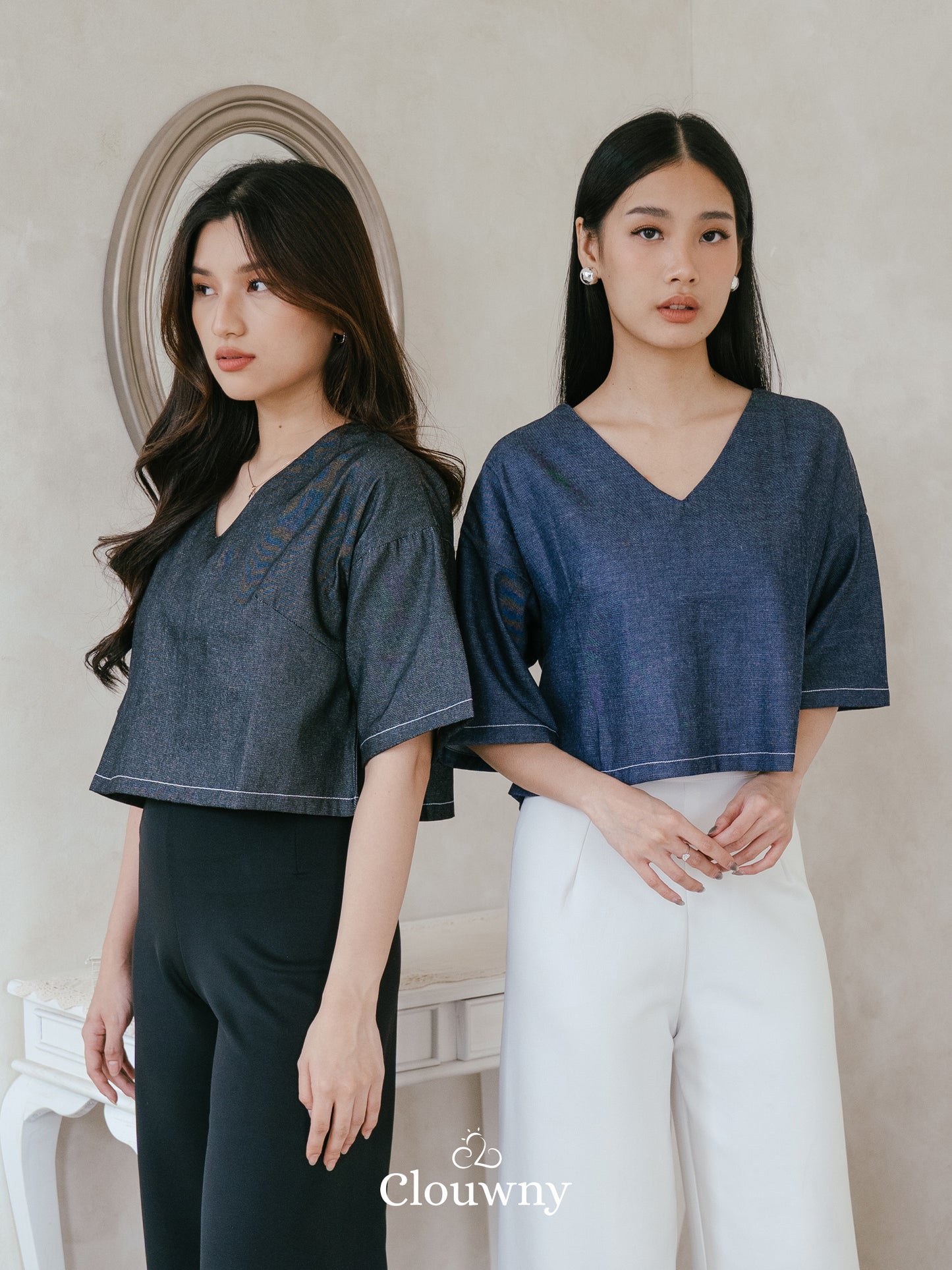 Hansen Vneck Blouse - Navy