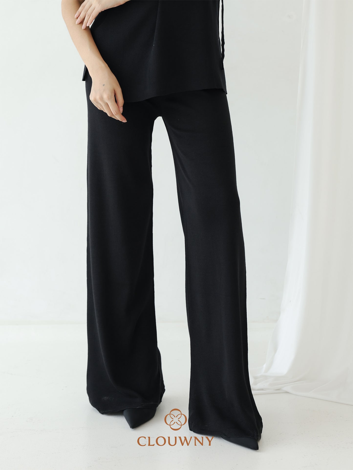 Kala Vneck Knit Set - Black