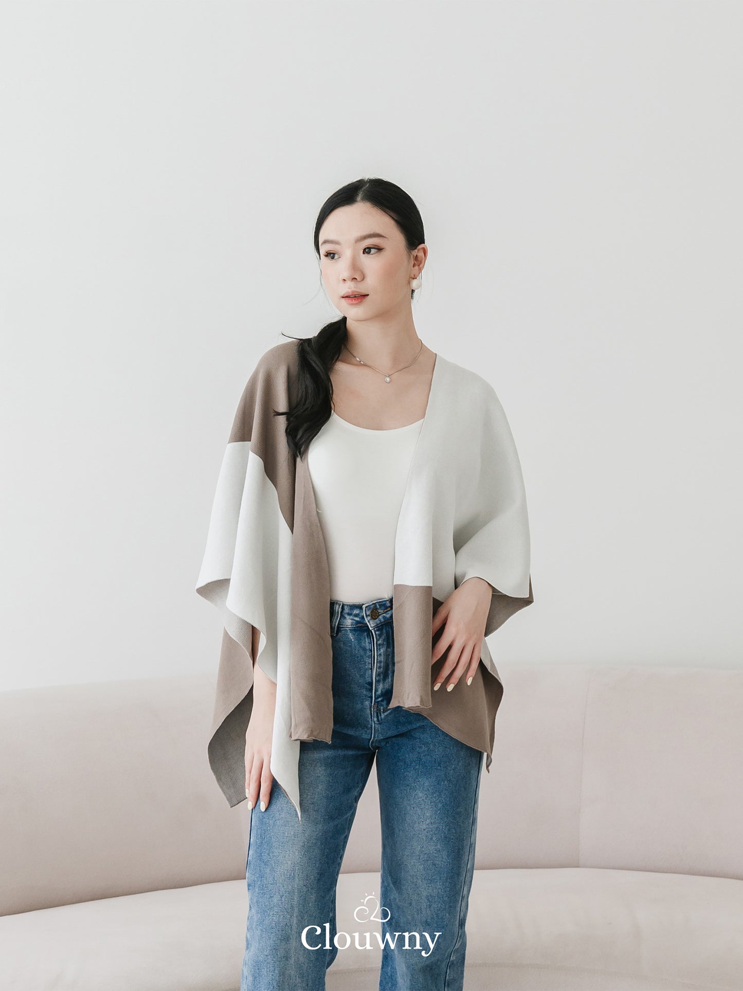 Justine Scarf Outer - Beige