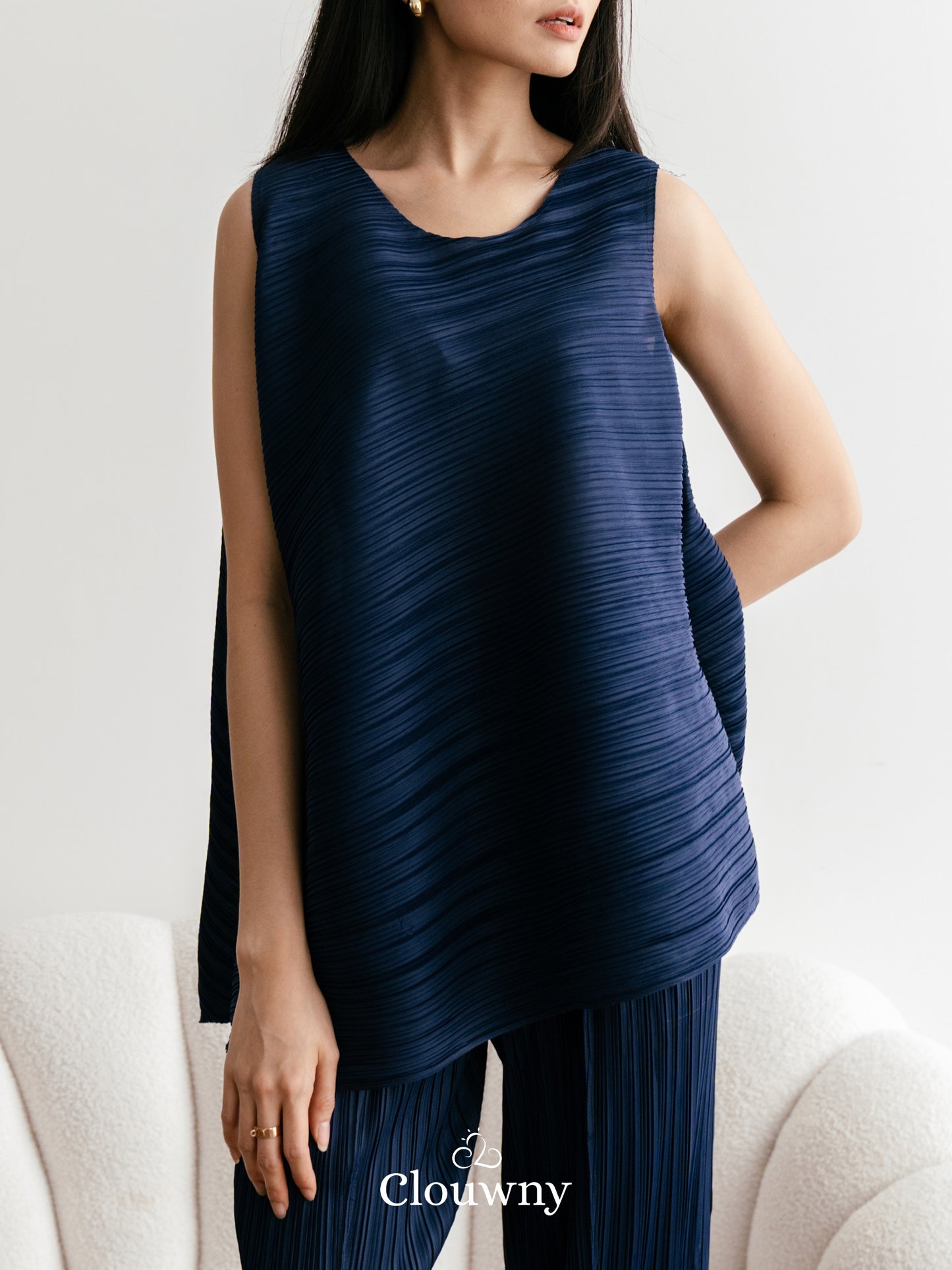 Olza Pleats Top - Navy