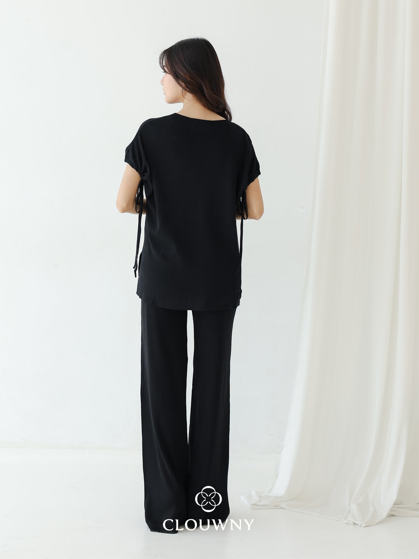 Kala Vneck Knit Set - Black