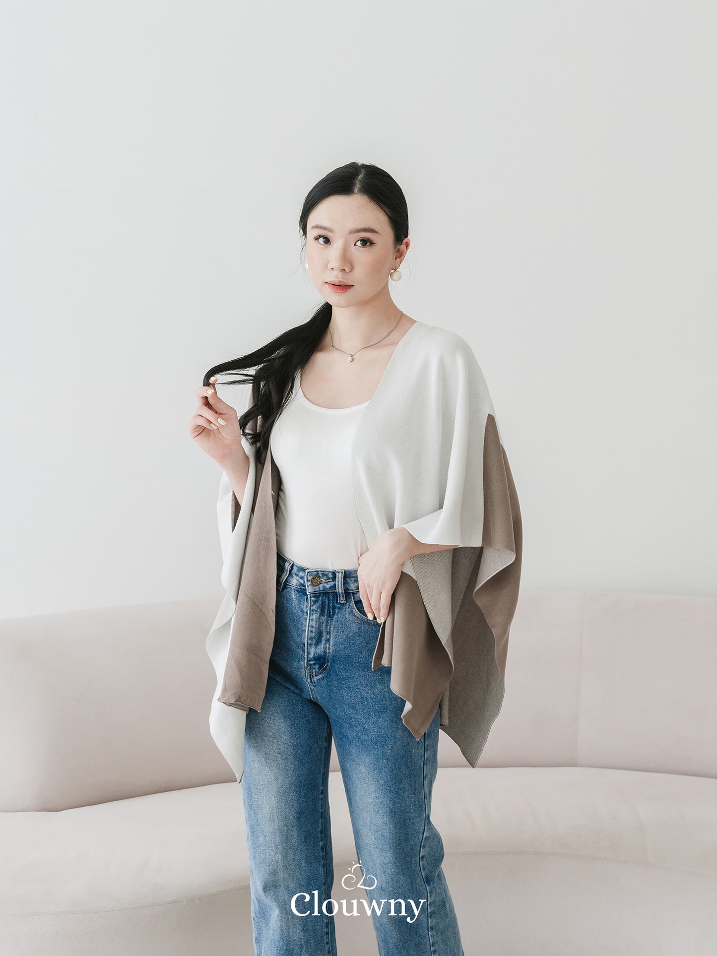 Justine Scarf Outer - Beige