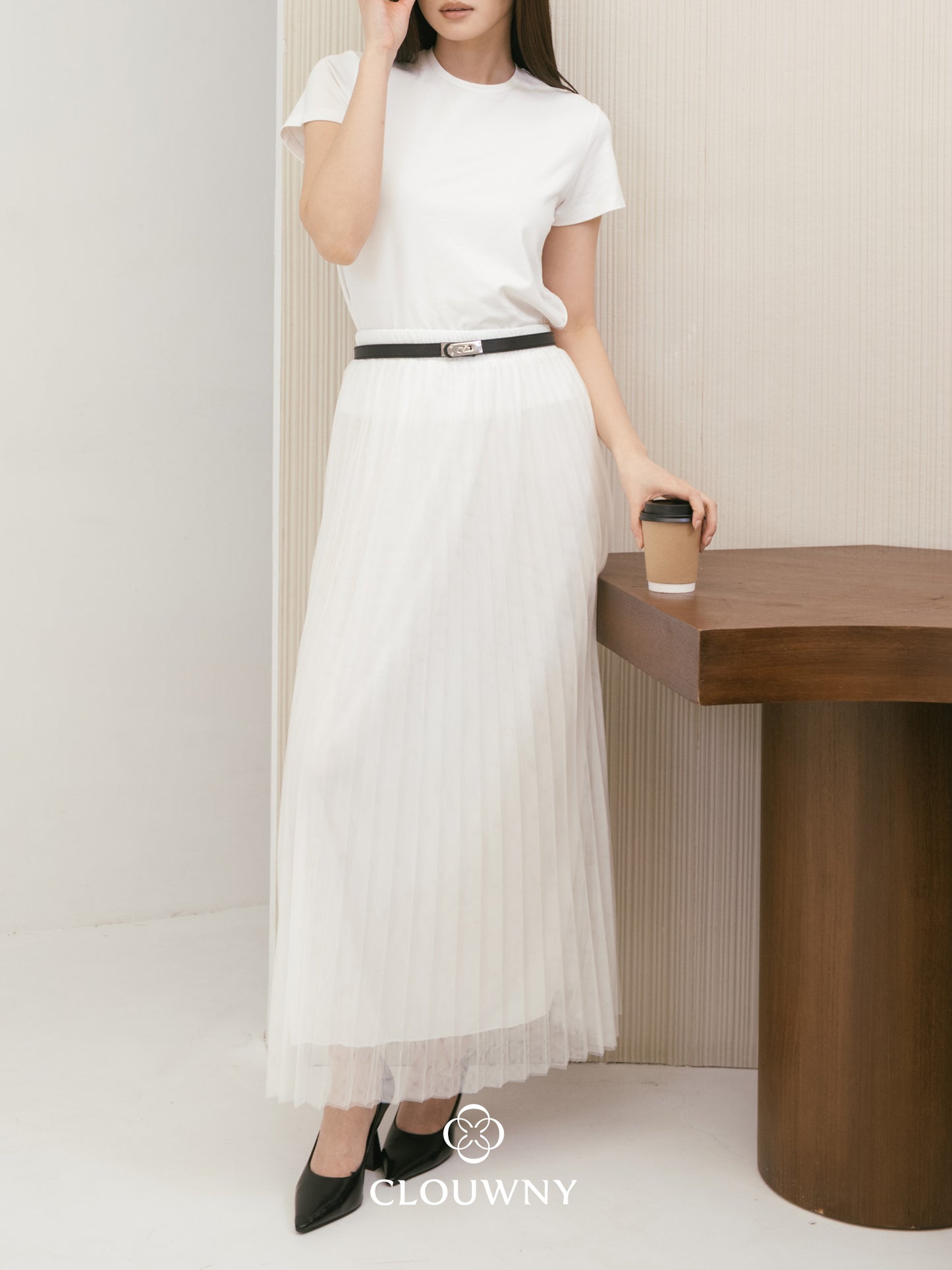 Onyva Tutu Pleats Skirt - White