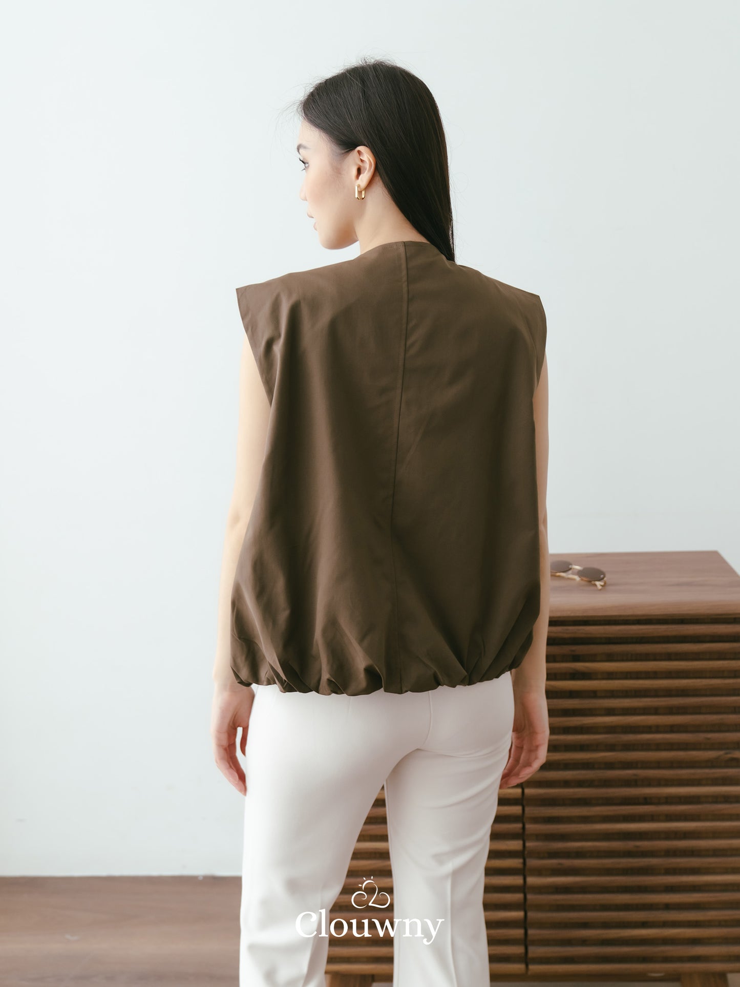 Sander Button Vest - Coffee