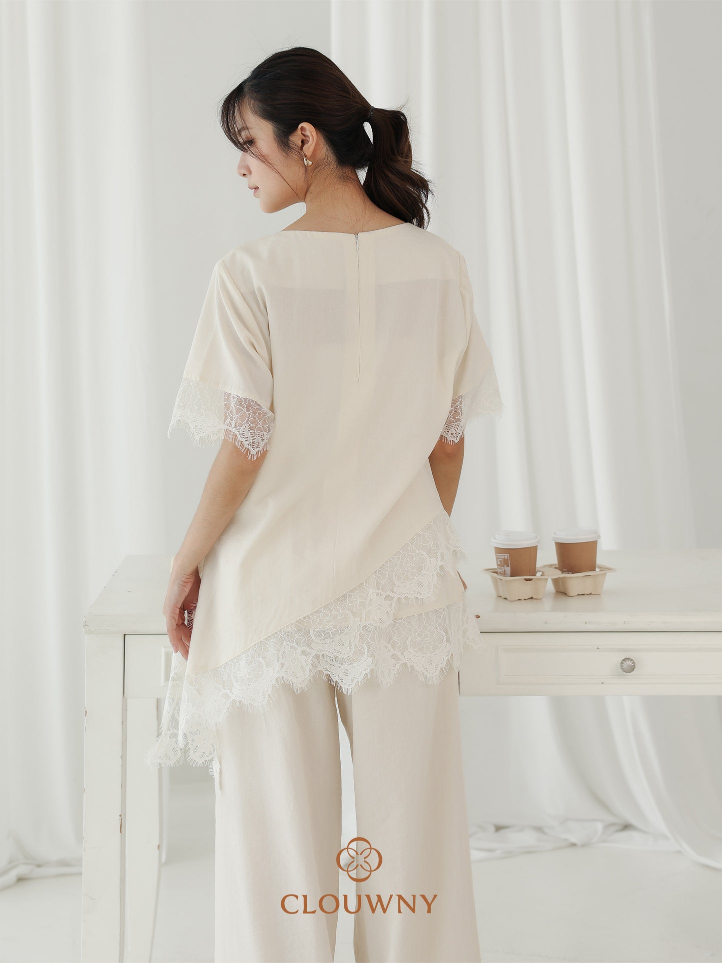 Cloudy Lace Top - Brokenwhite