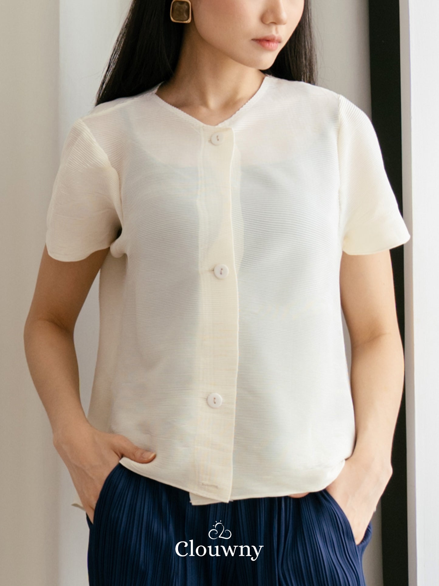 Arya Basic Pleats Top - Cream