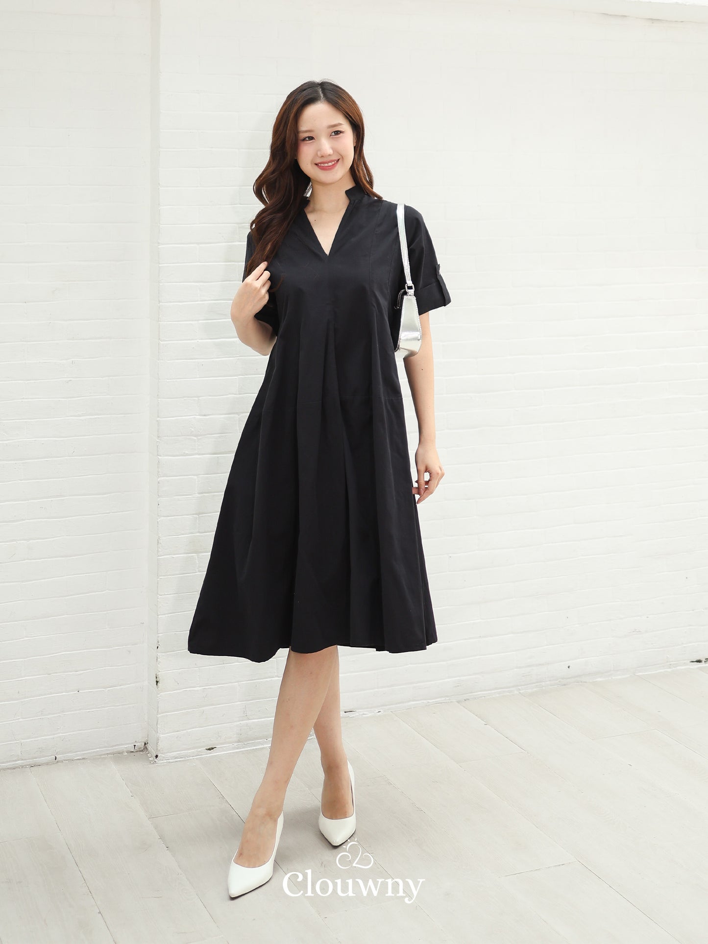 Mayi Loose Vneck Dress - Black