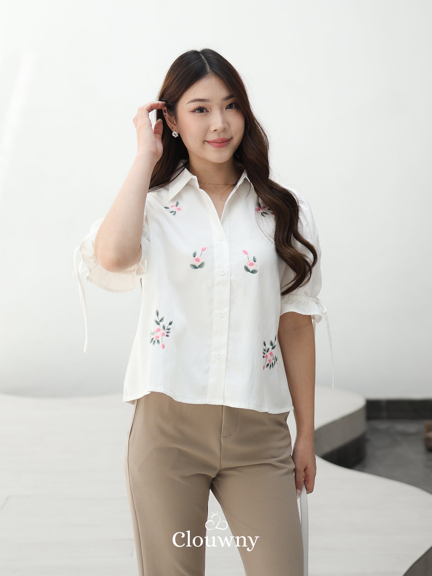 Vilna Embroidery Flower Shirt - White