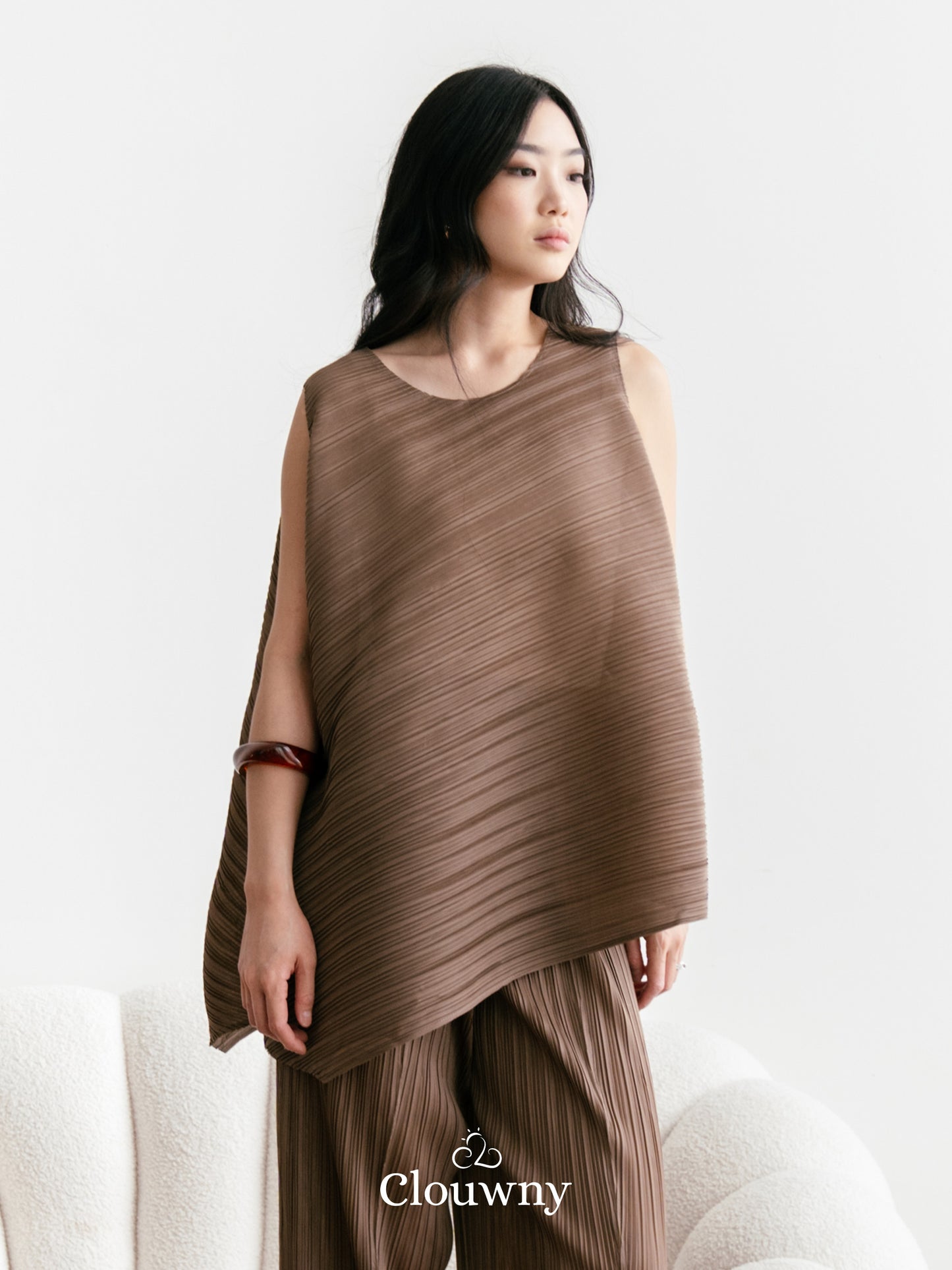 Olza Pleats Top - Dark Beige