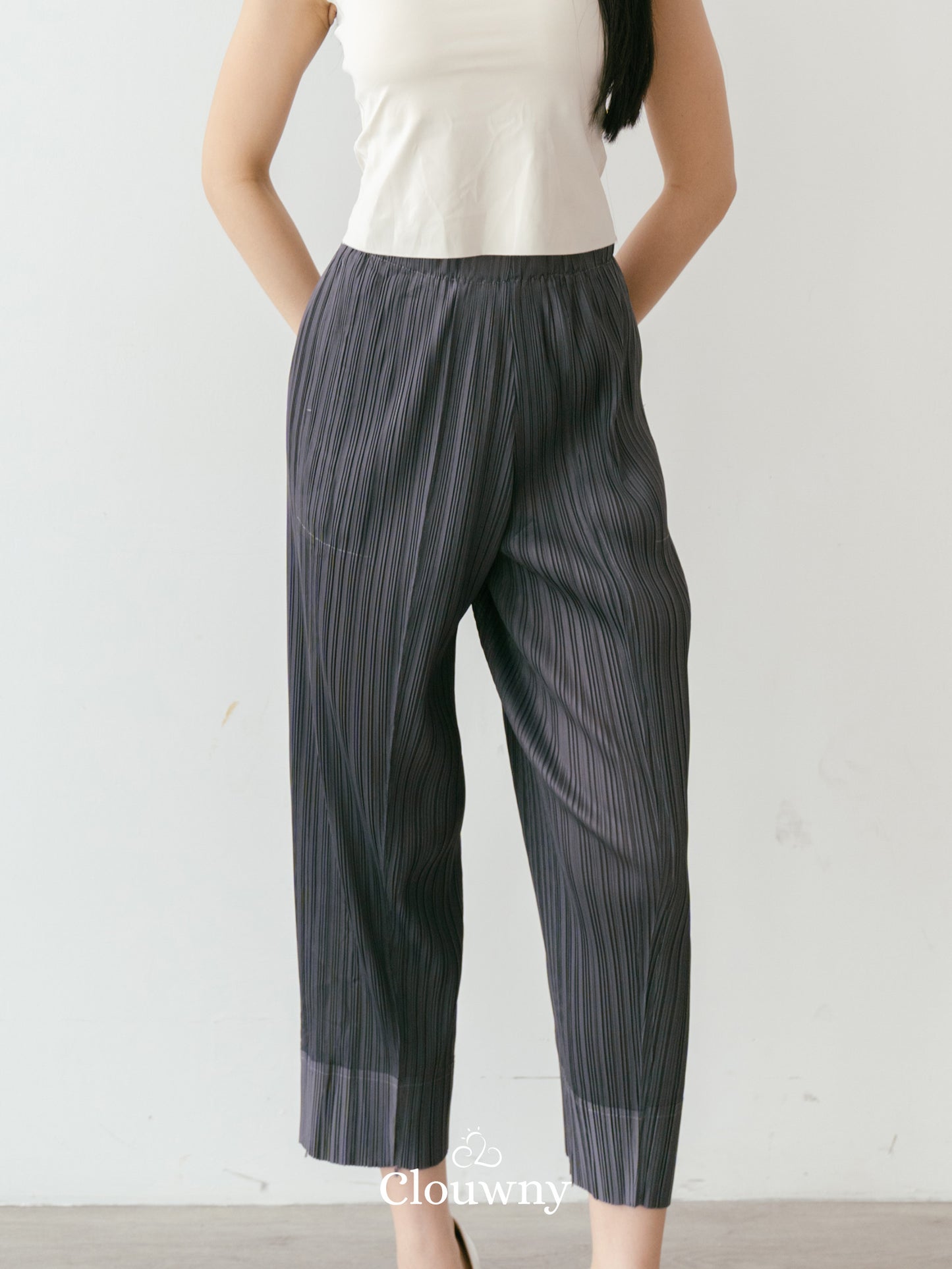 June Basic Pleats Pants - Dark Grey