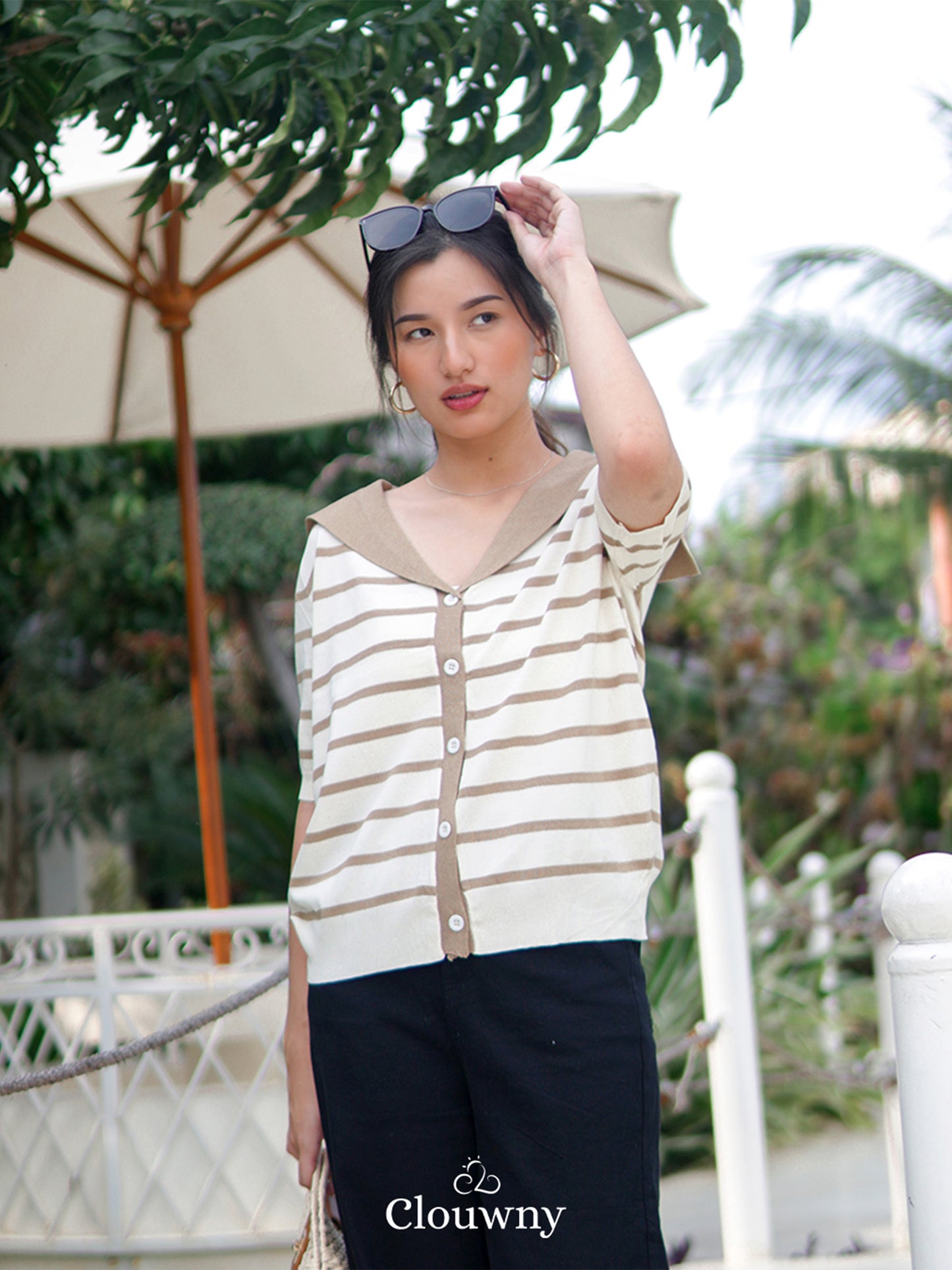 Emi Stripes Top - Khaki