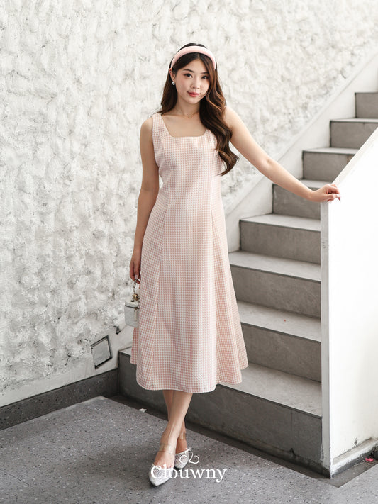 Callaia Houndstooth Dress - Pink