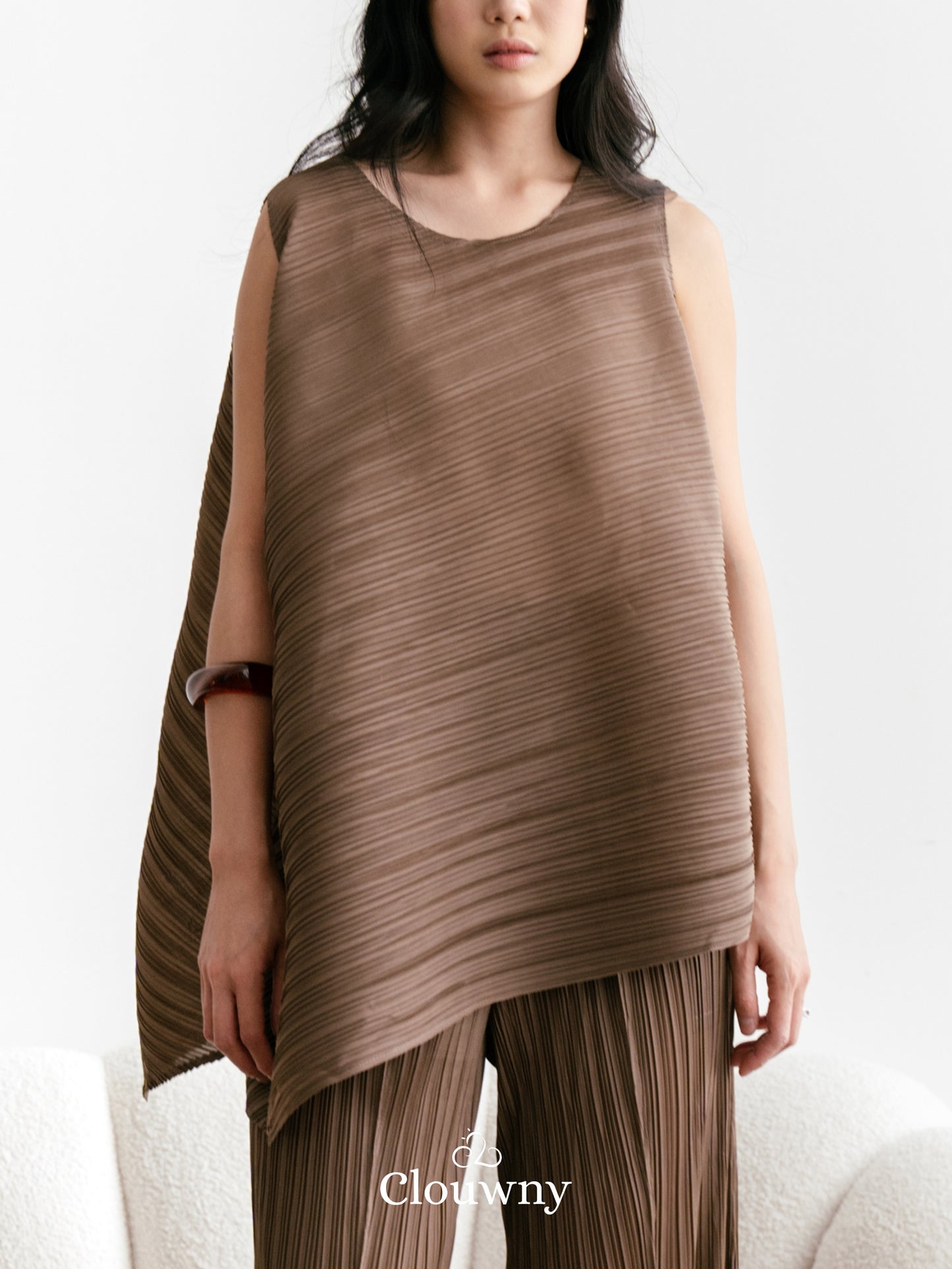 Olza Pleats Top - Dark Beige