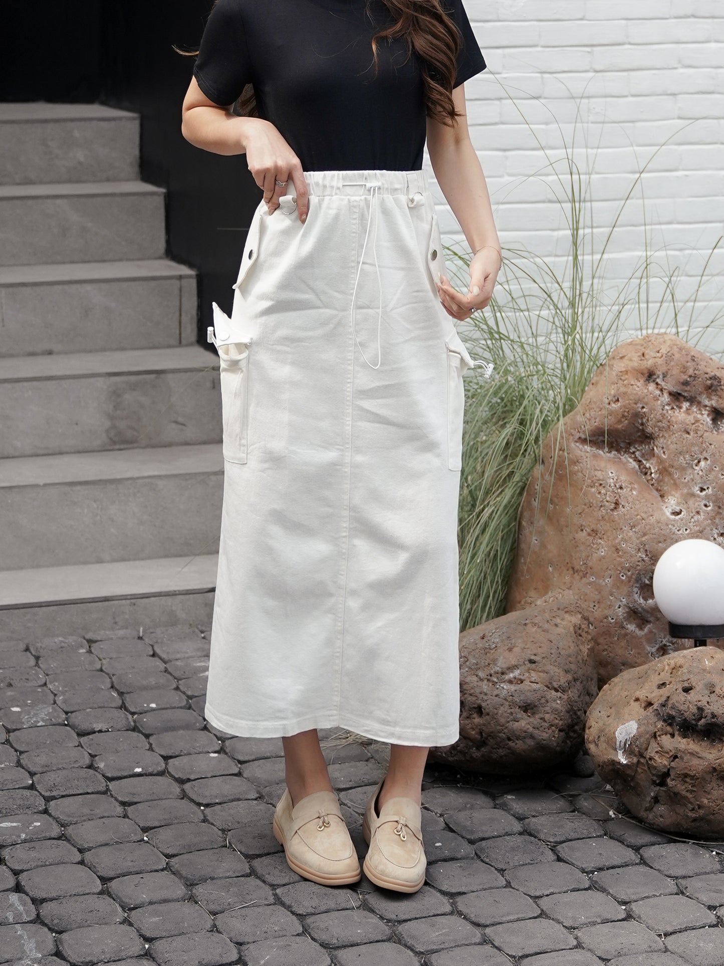 Kaze Cargo Denim Skirt - White